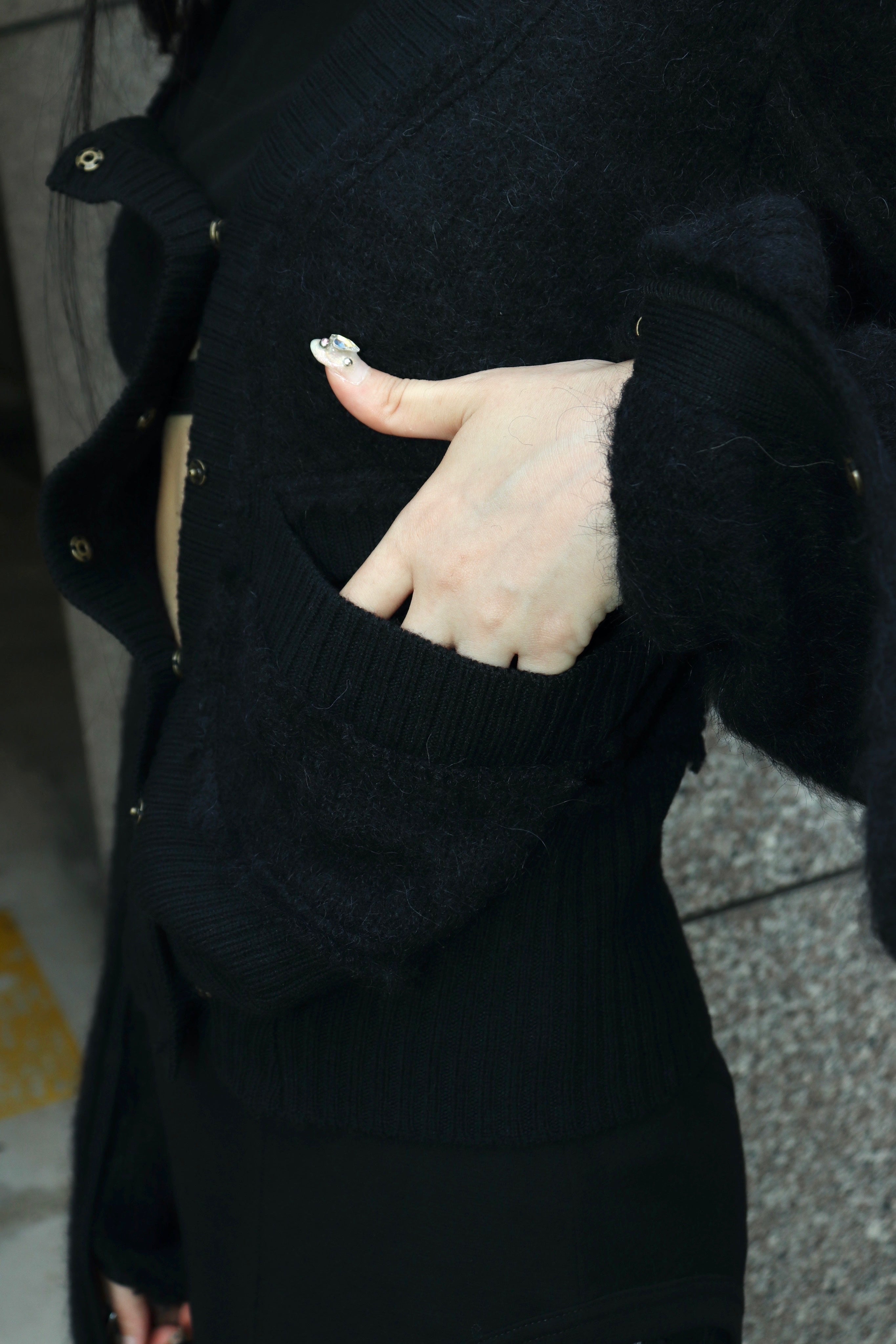 トップス 24AWMUKCYEN asymmetric short cardigan mukcyen(ムッシャン