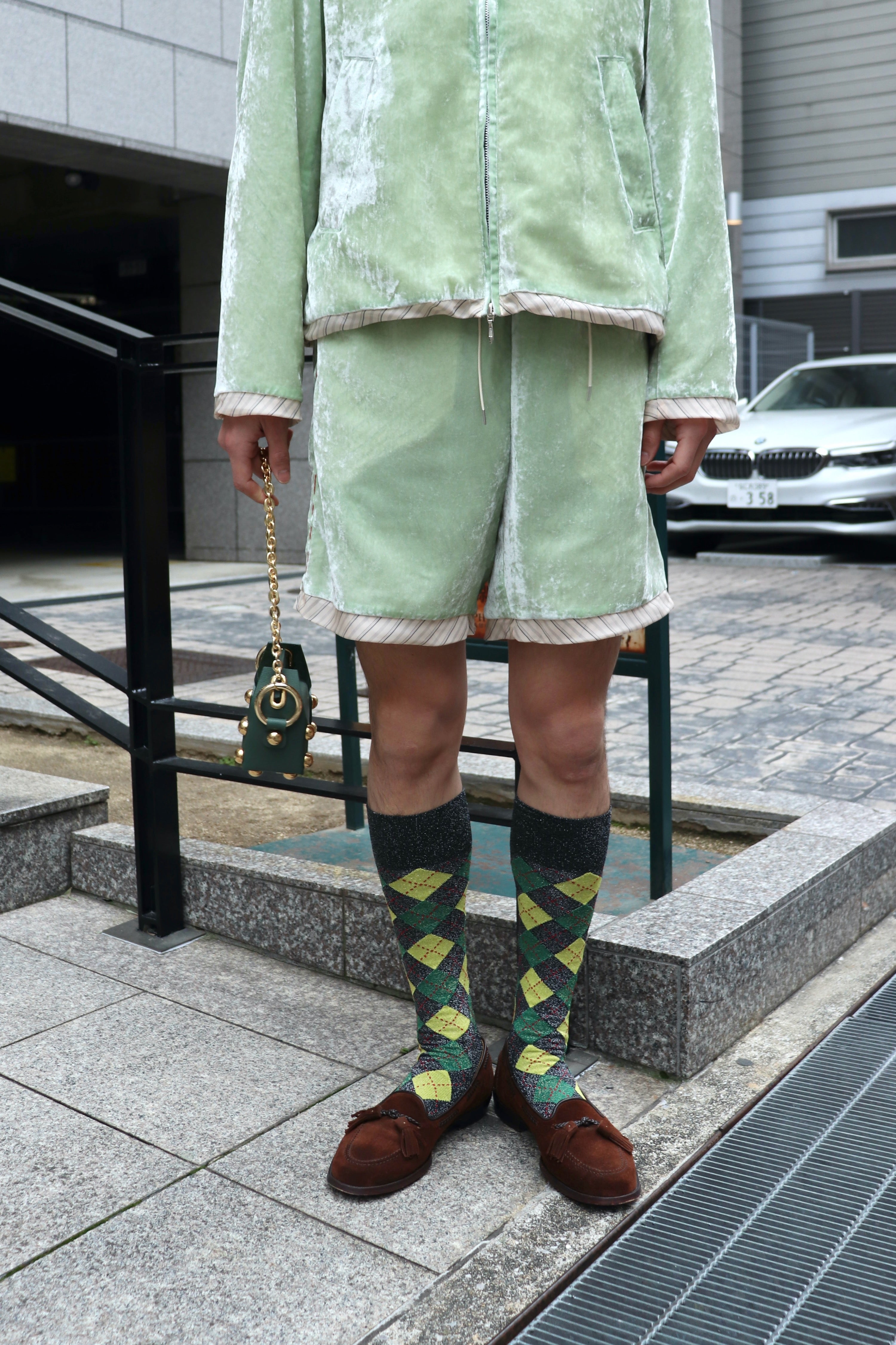 MASU(エムエーエスユー)のUNEVEN VELVET SHORTS MELONの通販｜PALETTE