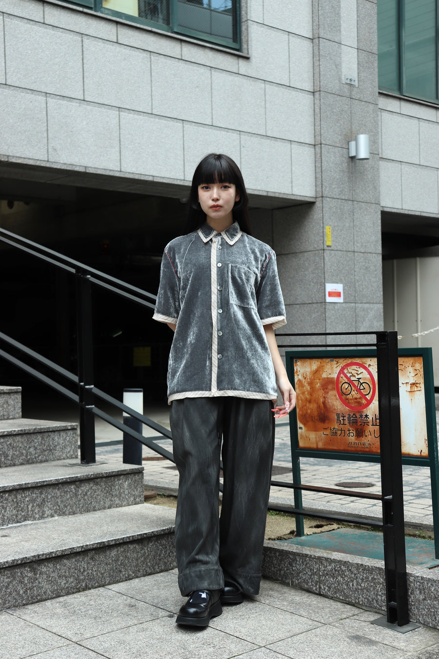 MASU(エムエーエスユー)の2026ss UNEVEN VELVET HALF SLEEVE SHIRT