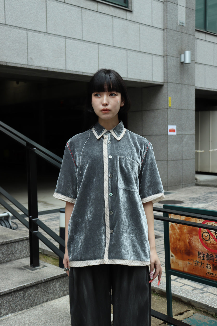 MASU(エムエーエスユー)の2026ss UNEVEN VELVET HALF SLEEVE SHIRT