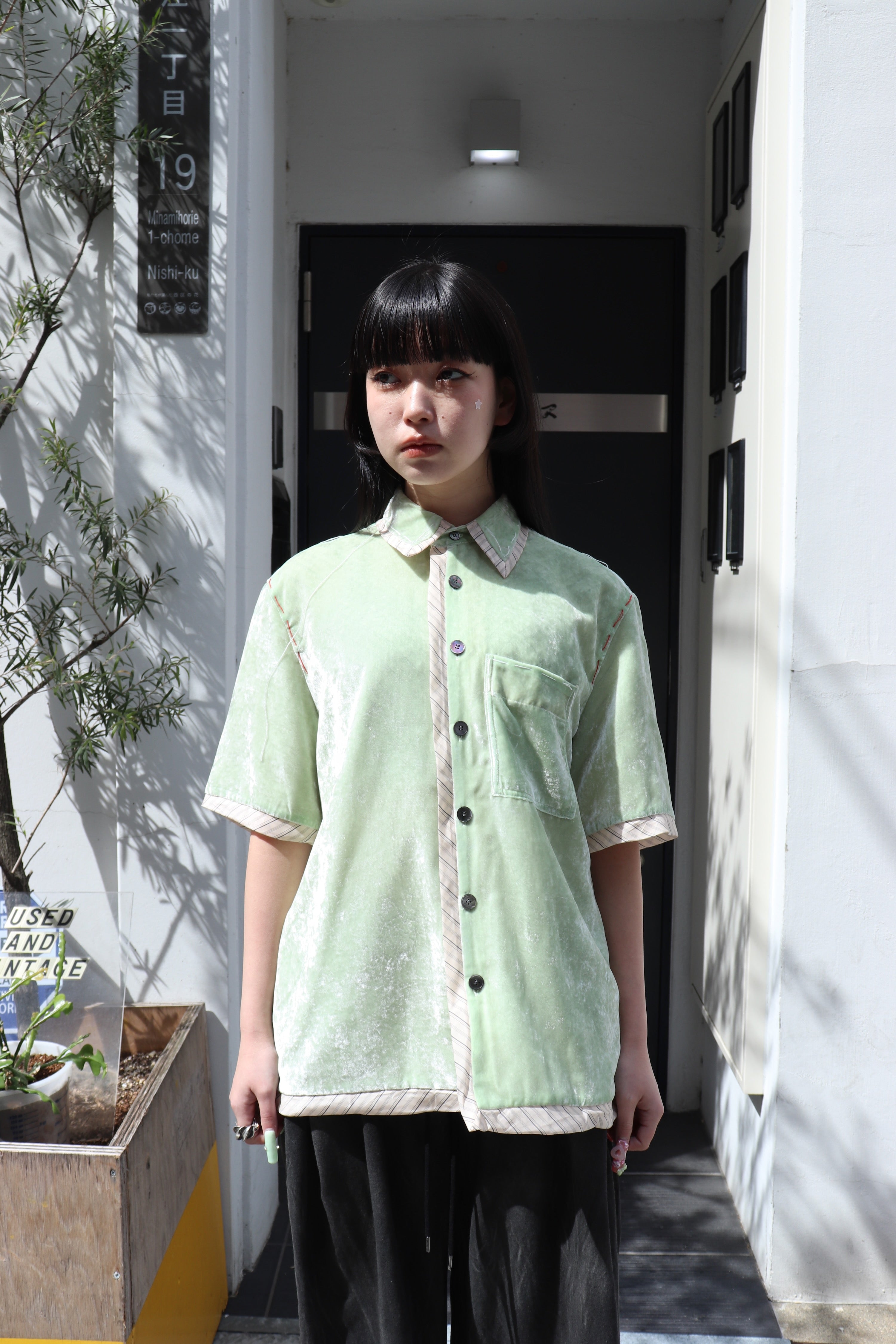 MASU(エムエーエスユー)の2026ss UNEVEN VELVET HALF SLEEVE SHIRT