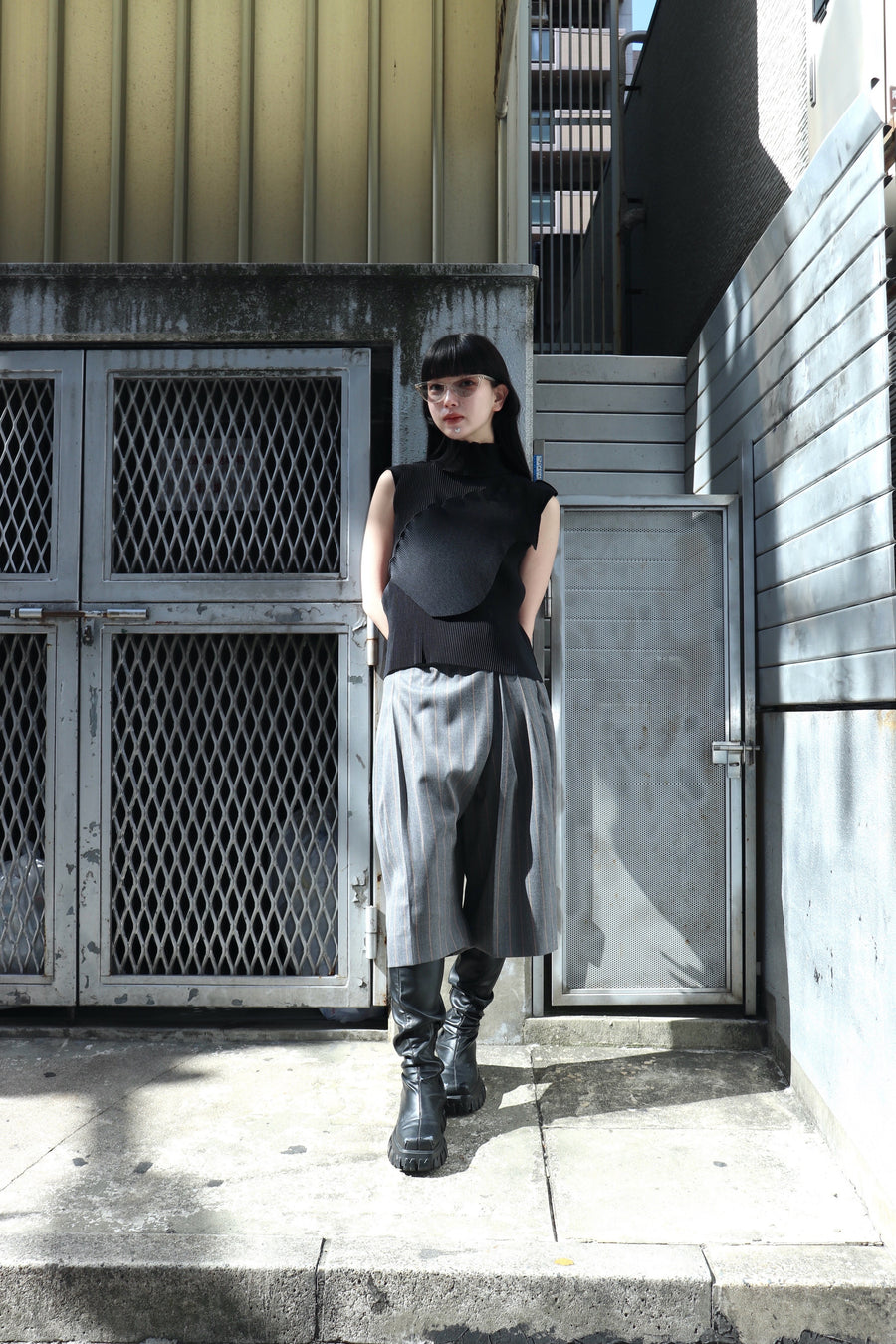 kotohayokozawa(コトハヨコザワ)のTODO WAVE TOP SLEEVELESS HIGHNECK