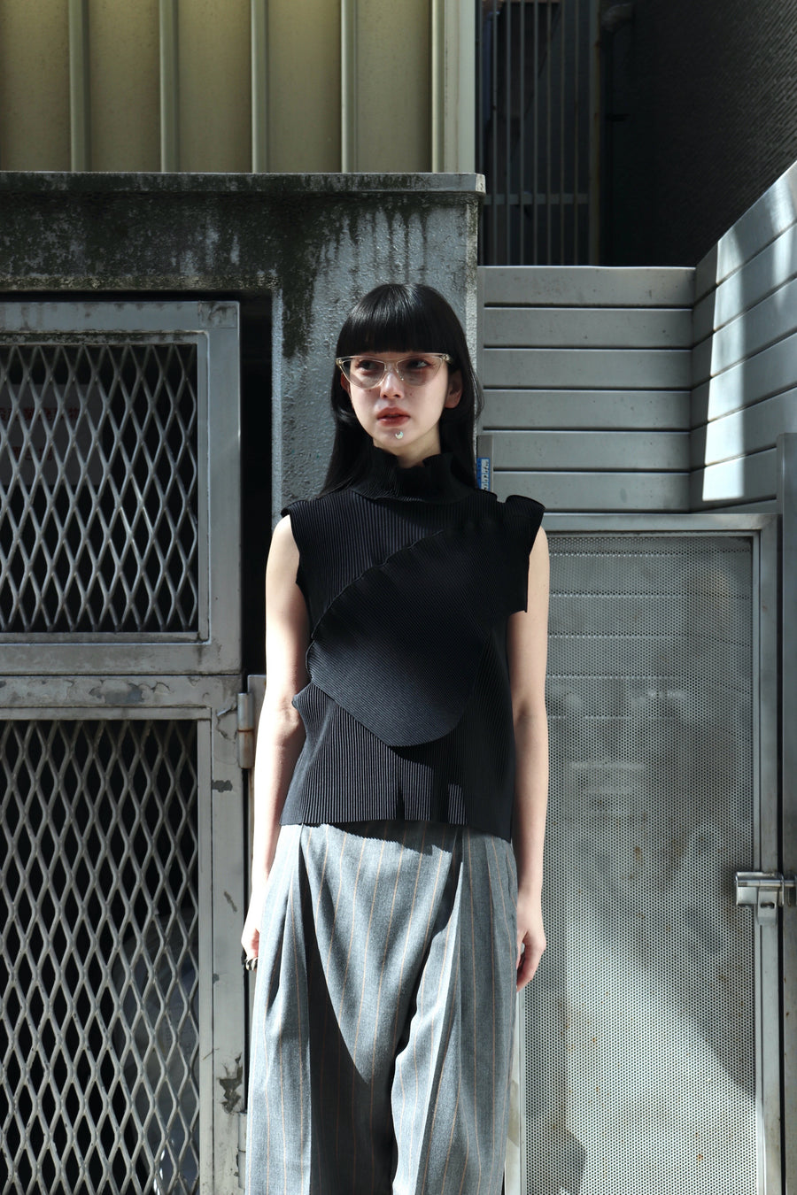 kotohayokozawa(コトハヨコザワ)のTODO WAVE TOP SLEEVELESS HIGHNECK