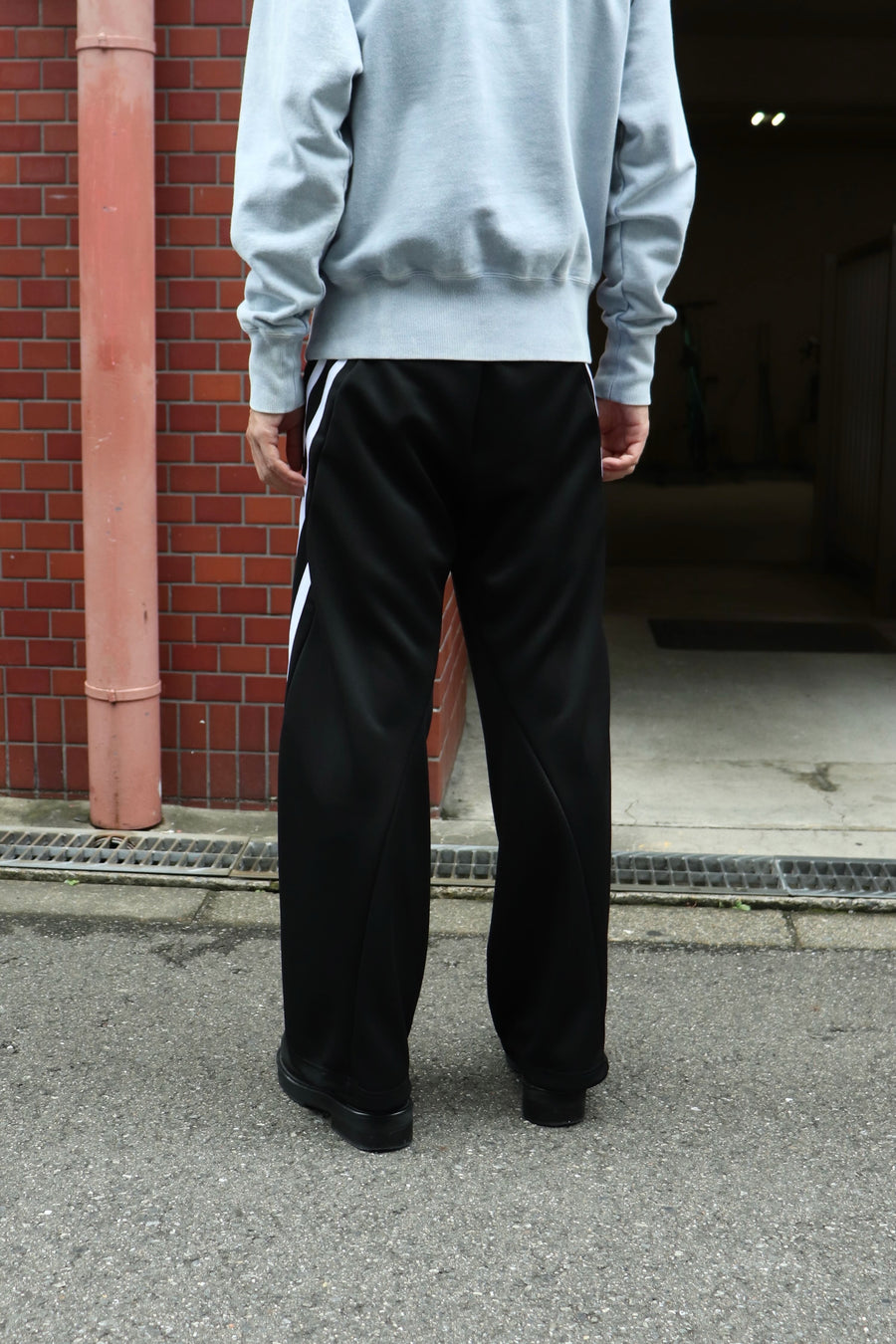 YUKI HASHIMOTO  H-LINE TWISTED TRUCK PANTS