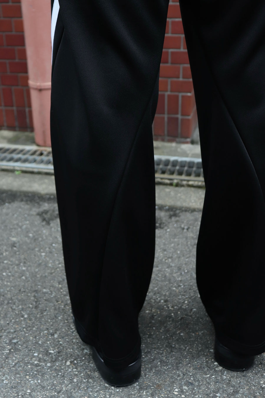 YUKI HASHIMOTO  H-LINE TWISTED TRUCK PANTS