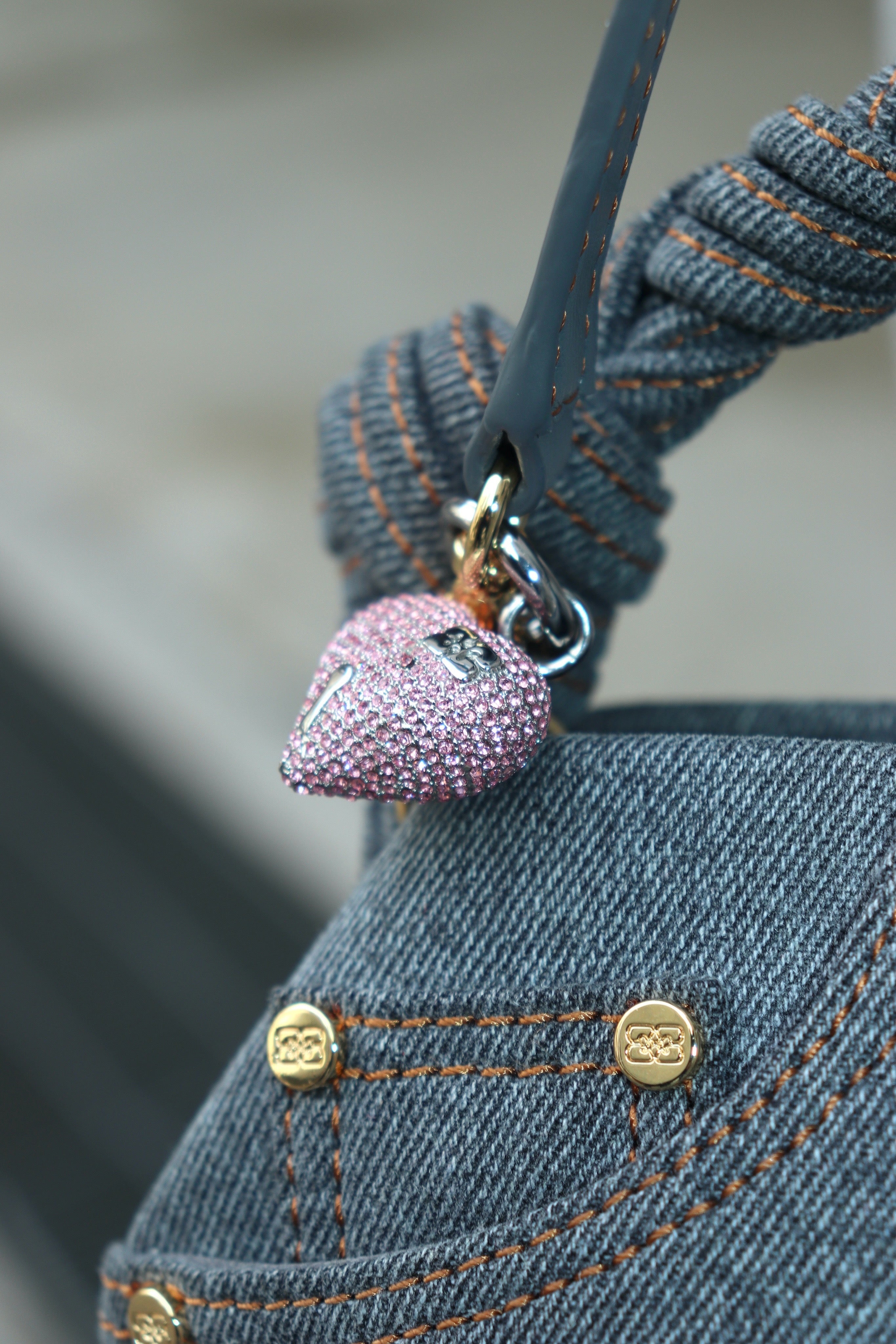 Ganni チャーム GANNI(ガニー)のBou Heart Charm Locker Strassの通販｜PALETTE art
