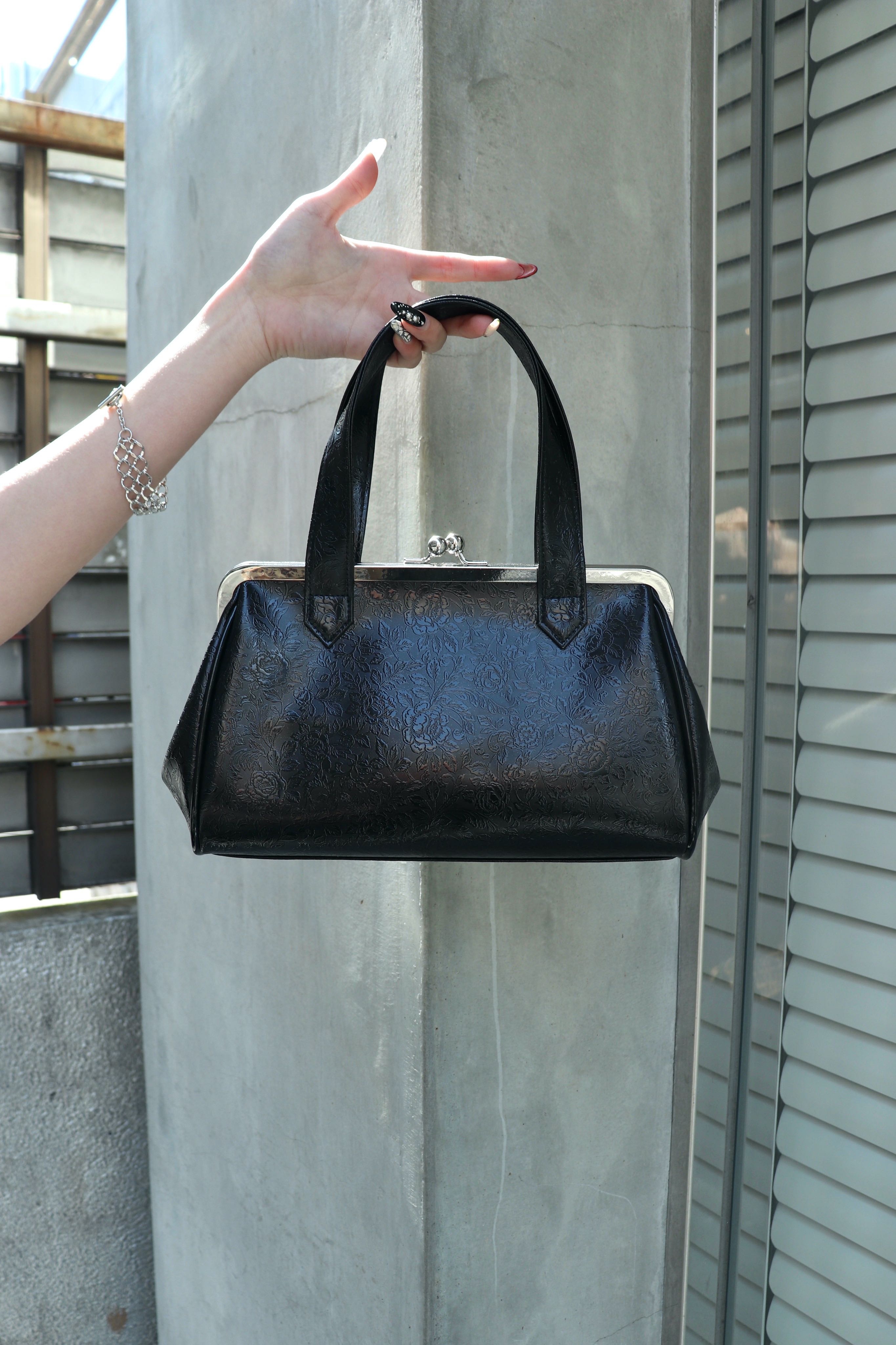 新品未使用　FETICO ハンドバッグ　ブラック　黒　花柄 新品未使用 FETICO ハンドバッグ ブラック 黒 花柄 - メルカリ