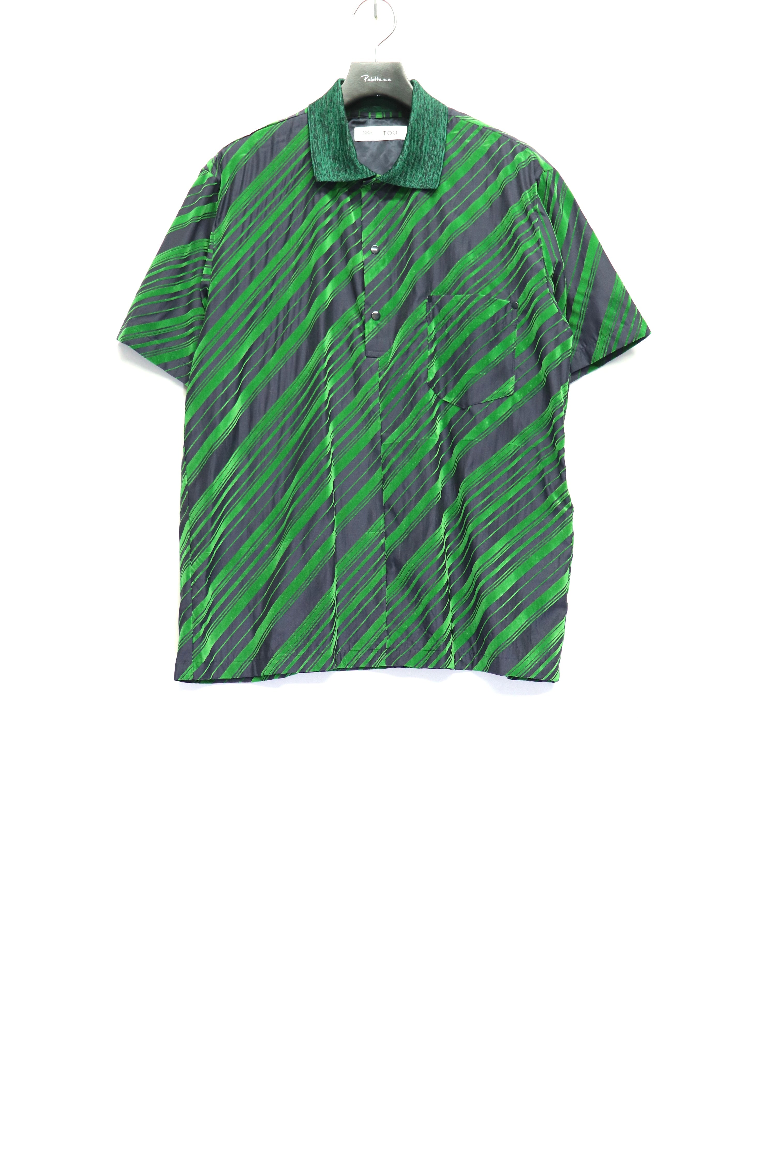 TOGA VIRILIS(トーガ ビリリース)のFlocky print S/S shirt GREENの
