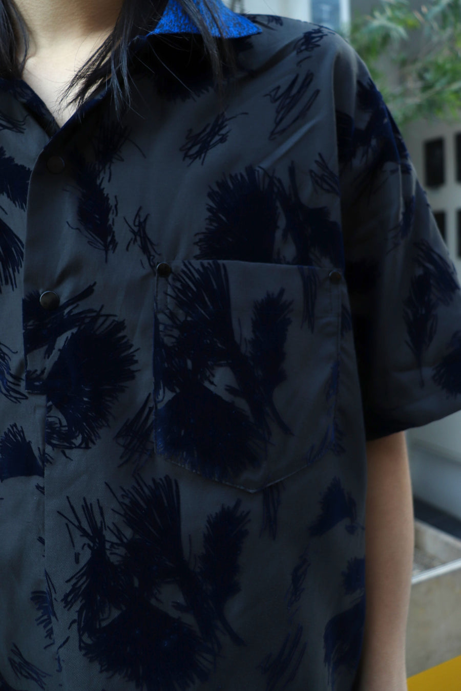 TOGA TOO  Flocky print S/S shirt(BLACK)