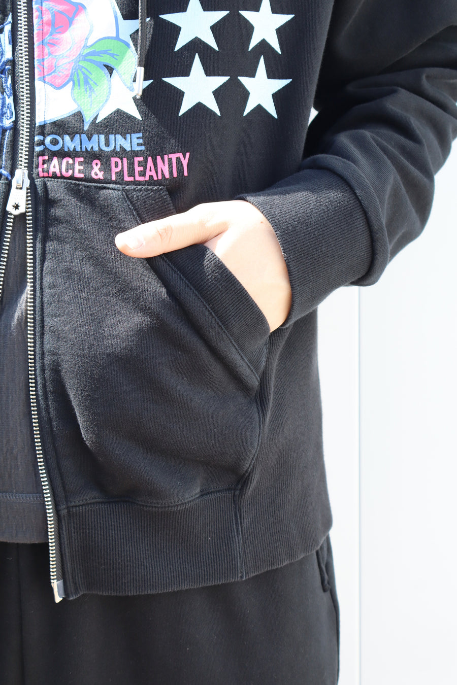 FAF(エフエーエフ)のPrinted Zip-Up Hoodie BLACKの通販｜PALETTE art