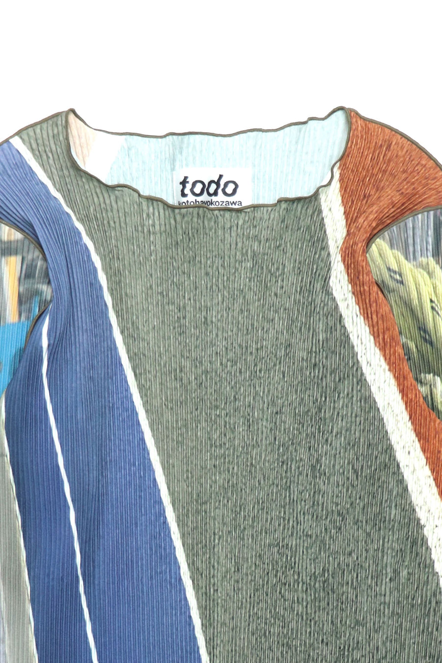 kotohayokozawa  Todo wave tiny graphic top