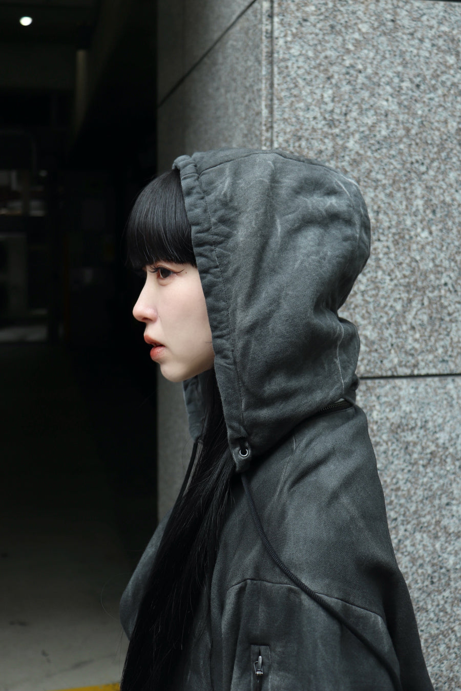 mukcyen(ムッシャン)のstructured sip hoodie BLACKの通販｜PALETTE