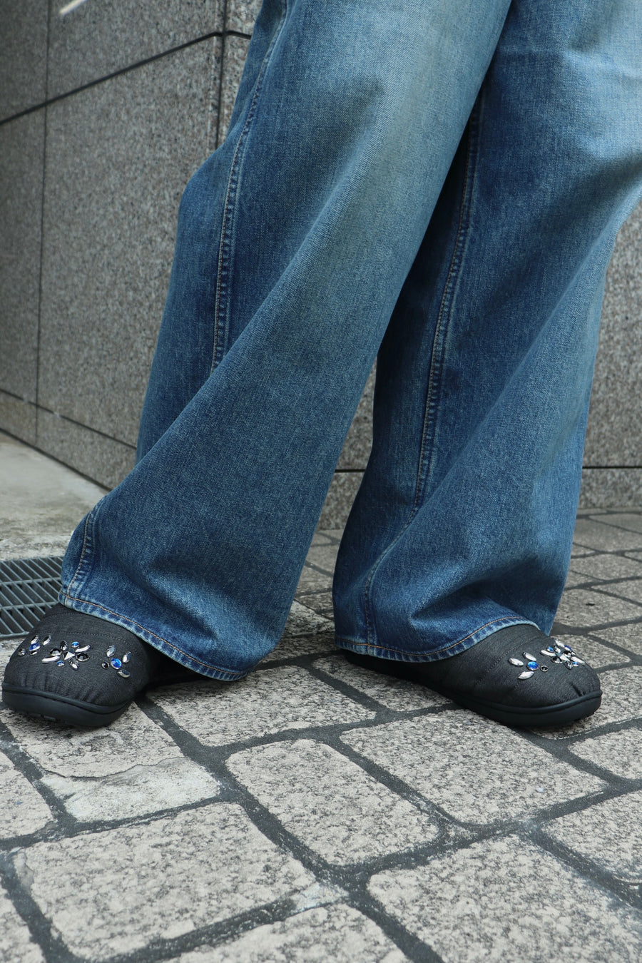 MASU × SUBU STUDS SANDAL(GRAY)