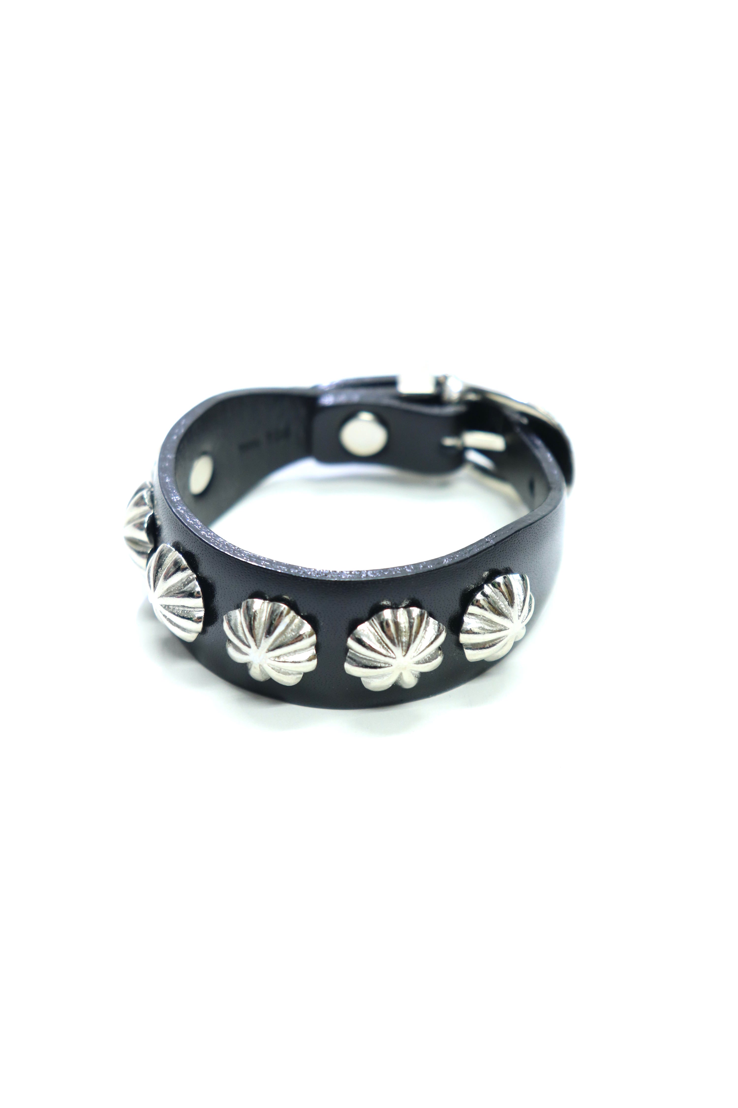 TOGA VIRILIS(トーガ ビリリース)のConcho leather bangleの通販
