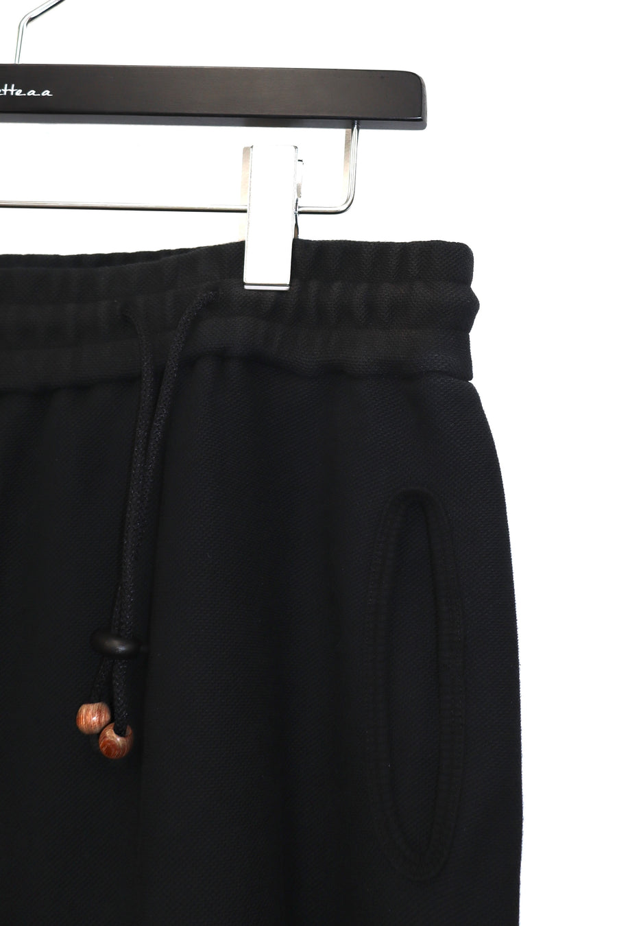 JIAN YE(ジェンイェ)のGUAI SWEAT PANTS BLACK(パンツ)の通販｜PALETTE