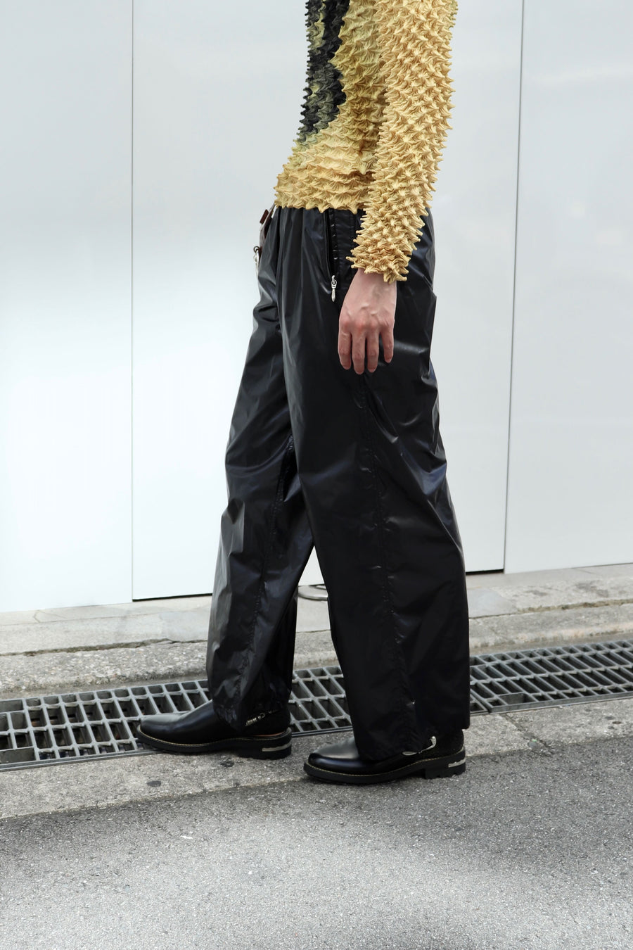 MASU(エムエーエスユー)のSPACY WIND BREAKER PANTS BLACKの通販