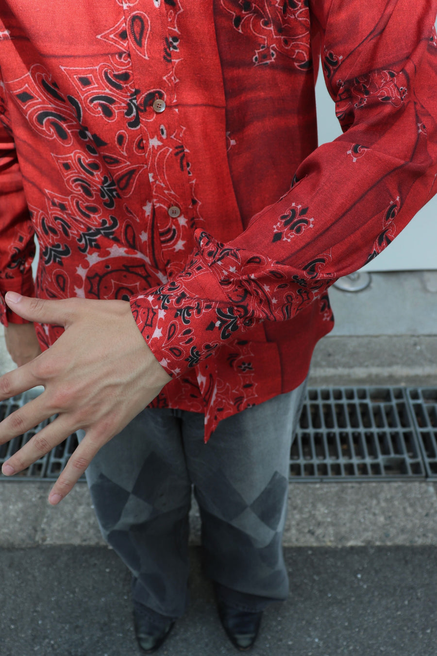 MASU  CRUSHED PAISLEY PRINT SHIRT(RED)