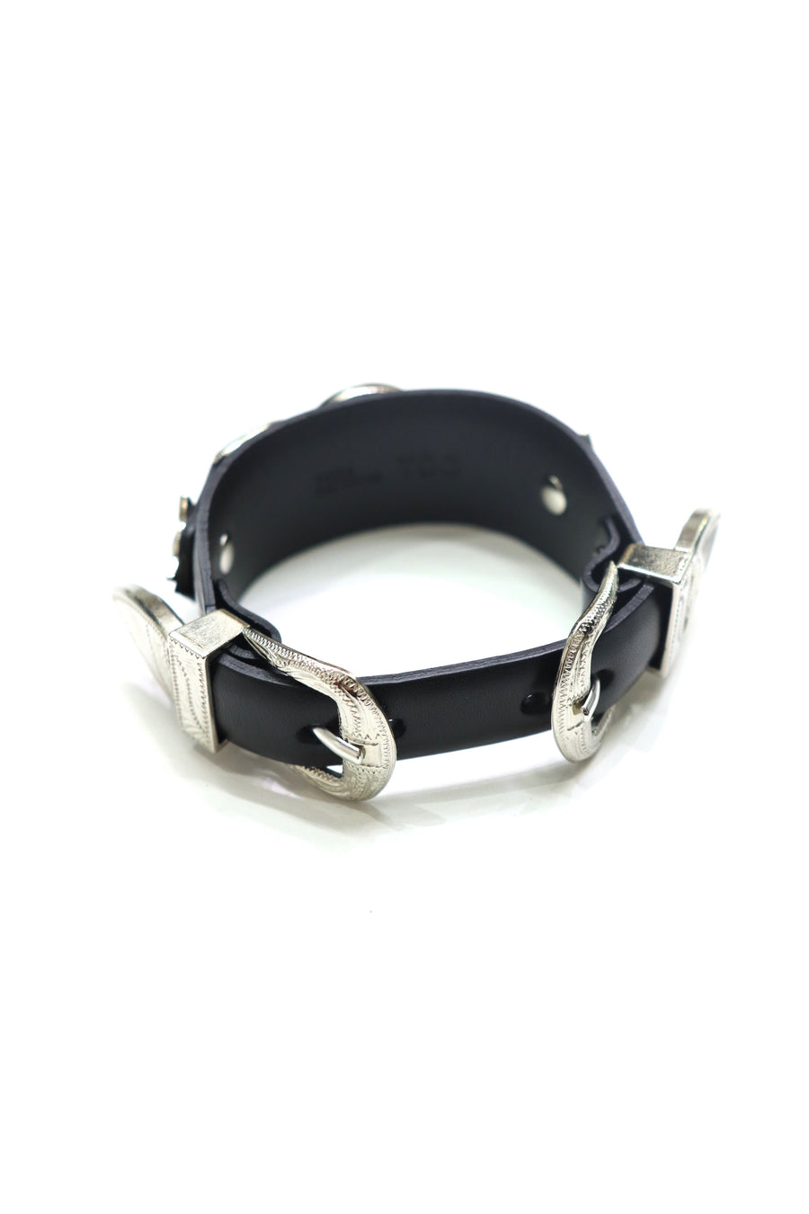 TOGA  Double buckle concho bangle