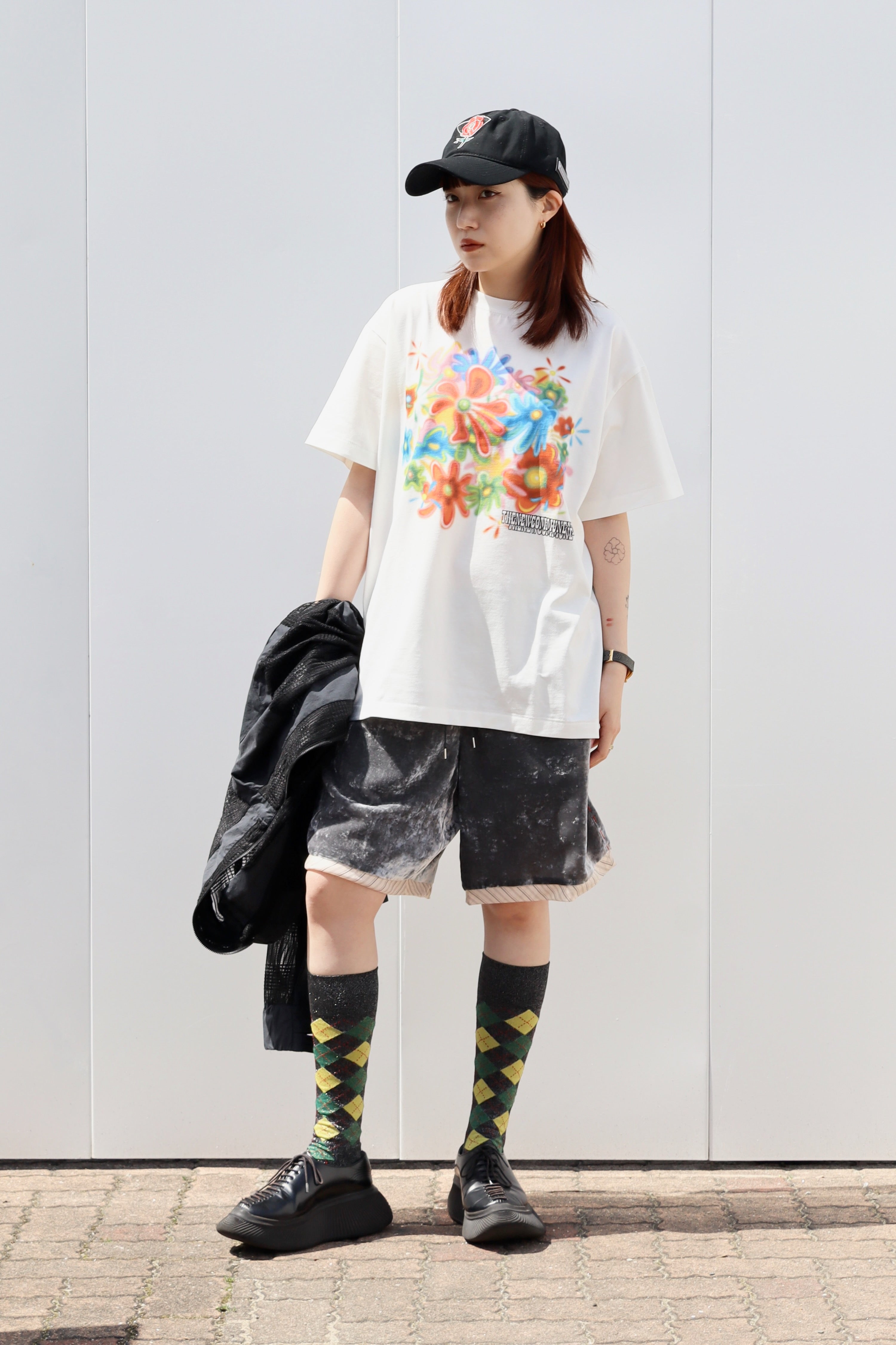 MASU(エムエーエスユー)のUNEVEN VELVET SHORTS CHARCOALの通販