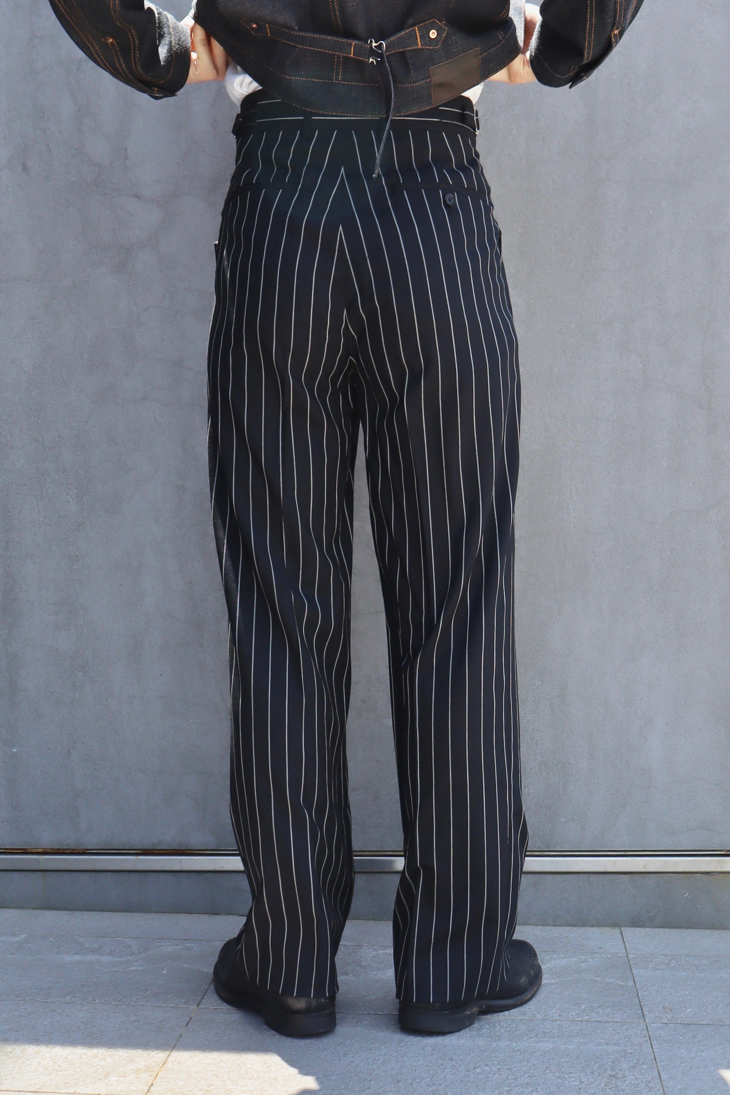 【新品】LITTLEBIGリトルビッグSTRAIGHT TROUSERS 46 LITTLEBIG(リトルビッグ)のStripe Straight Trousers(スラックス)の