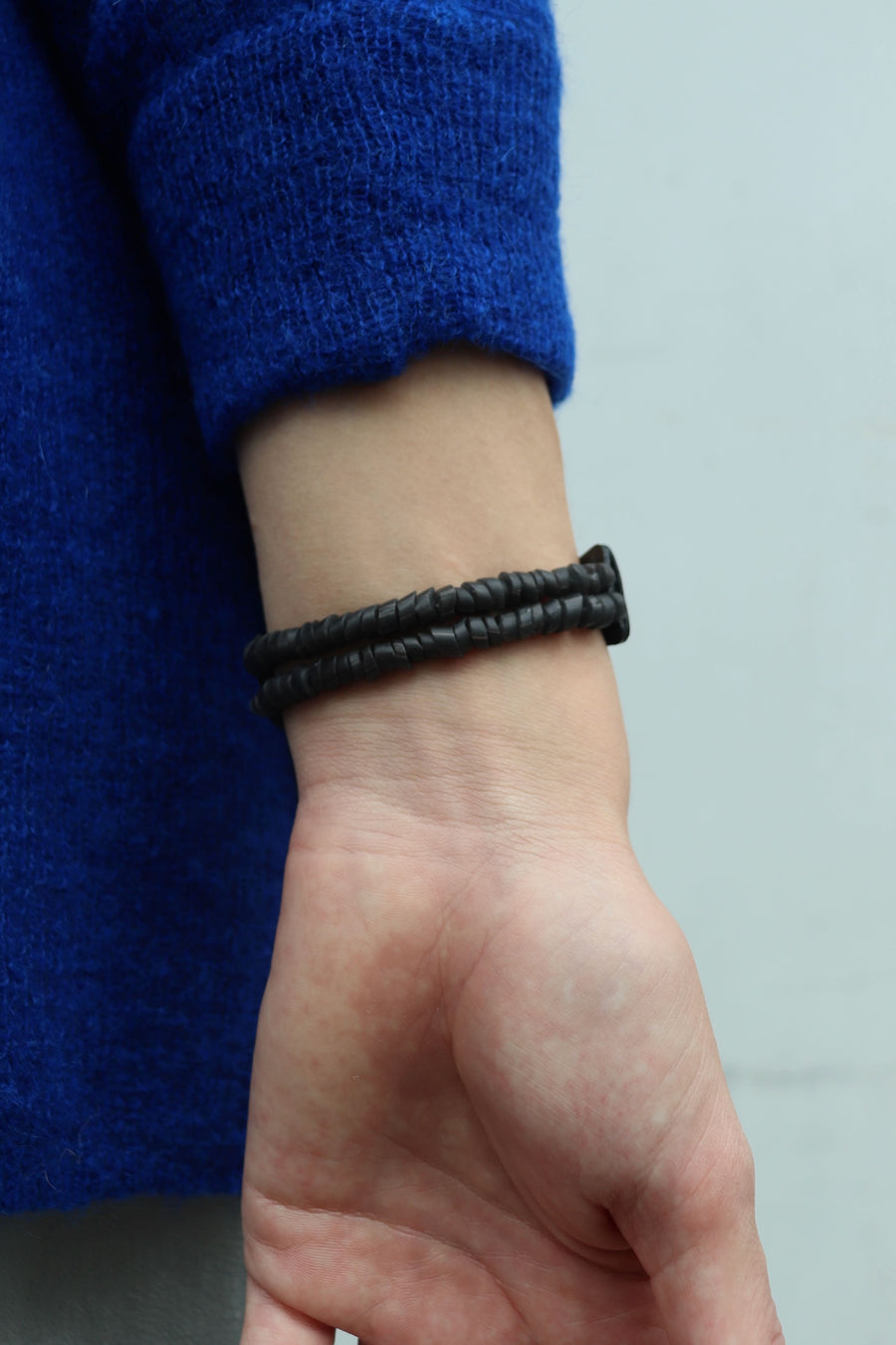 TOGA  Beads bangle(BLACK)