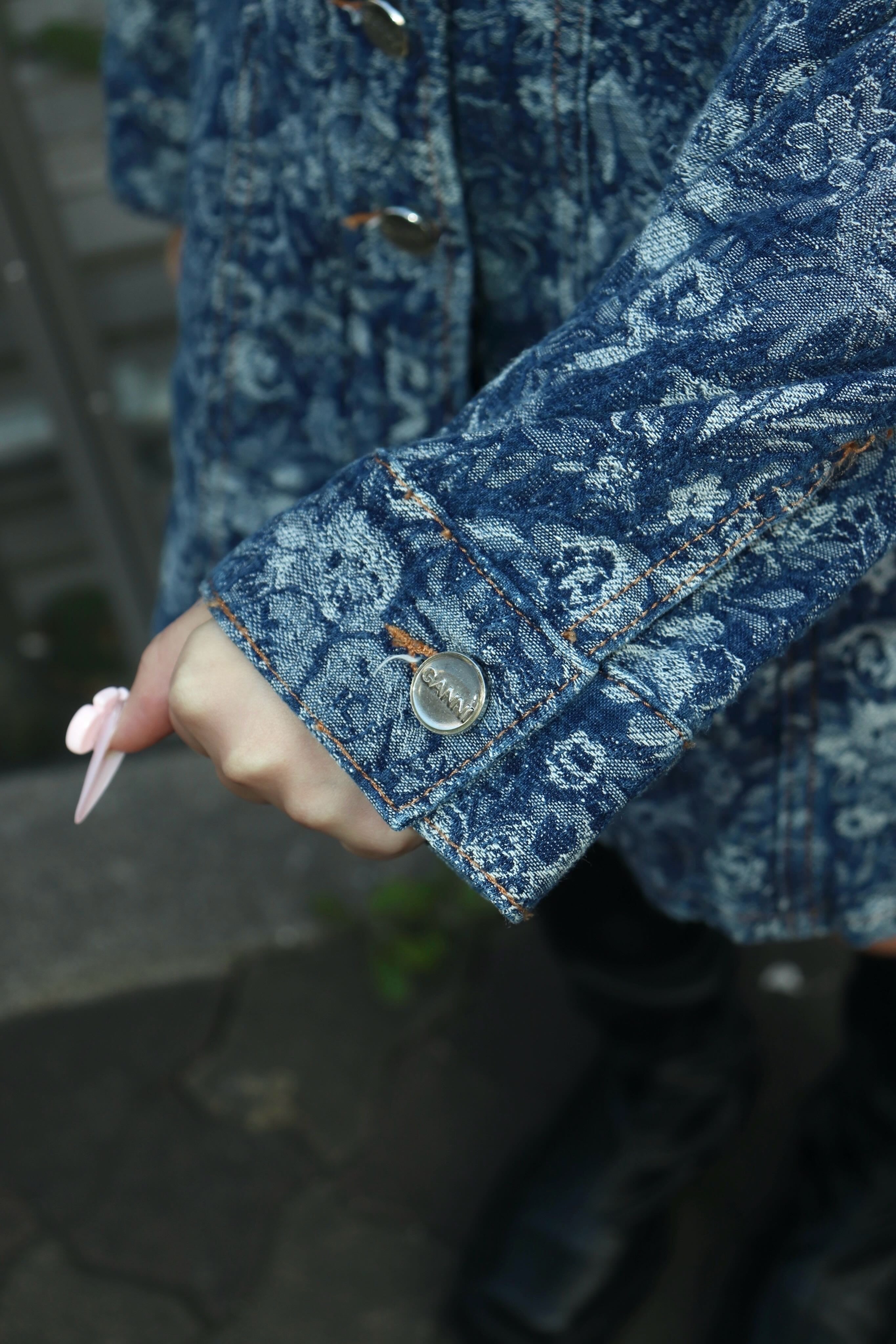 GANNI(ガニー)のTapestry Denim Fitted Blazerの通販｜PALETTE art