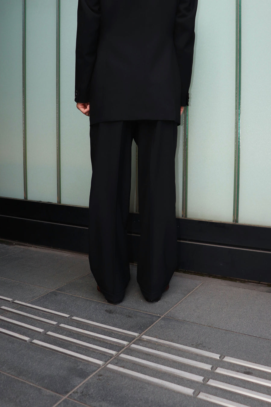 SOSHIOTSUKI  3 TUCK WIDE TROUSERS(BLACK)