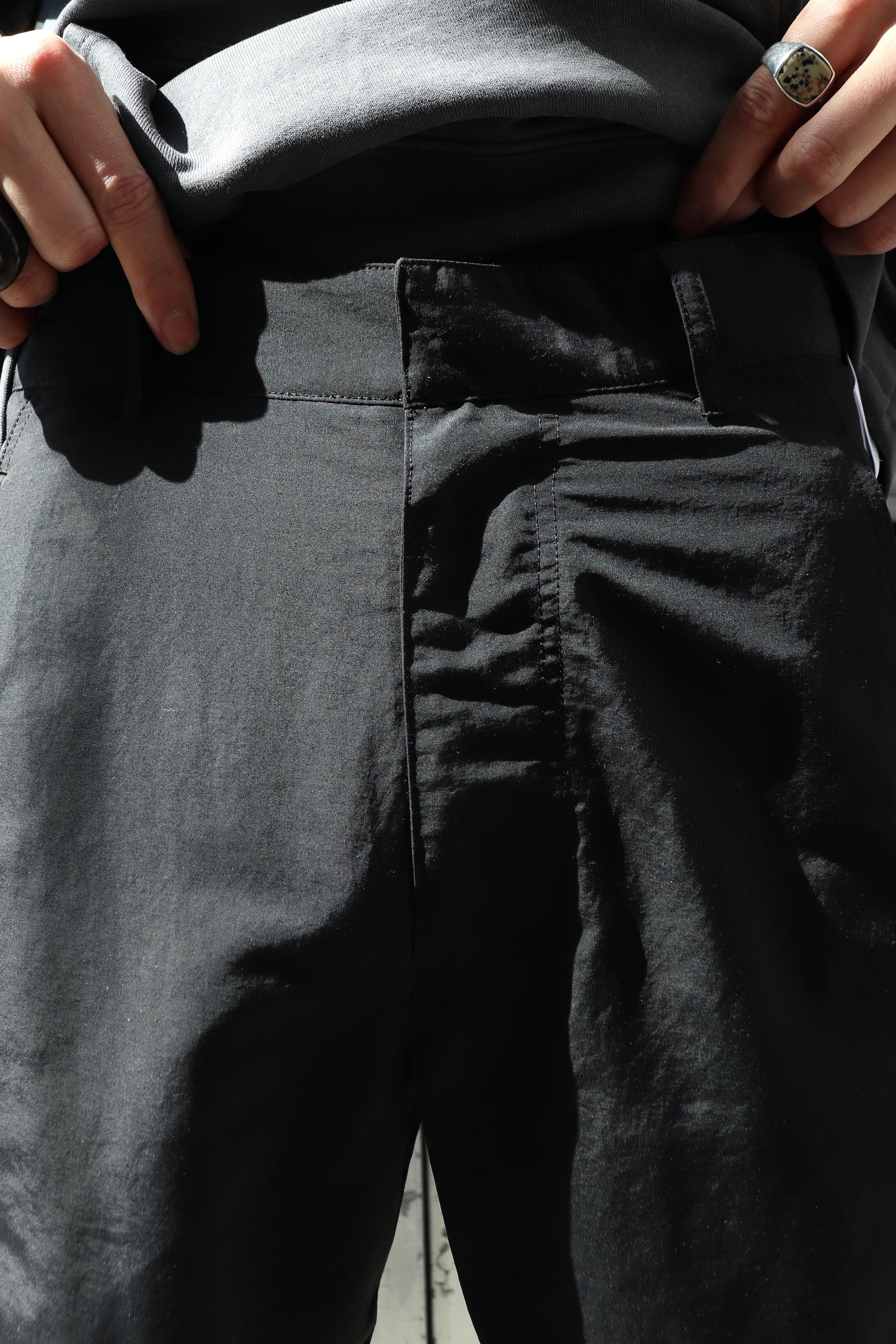 YUKI HASHIMOTO(ユウキハシモト)のTWISTED SLIM PANTSの通販｜PALETTE