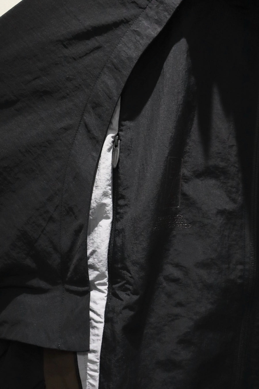 NAMESAKE  MECHALLE SS TRACK TOP