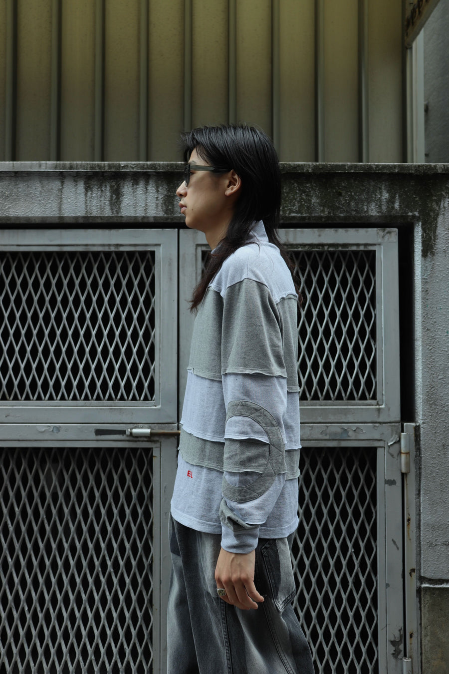 【mh】eckhaus latta 染めパーカー ECKHAUS LATTA(エコーズラッタ)のSTRIATED JUMPERの通販