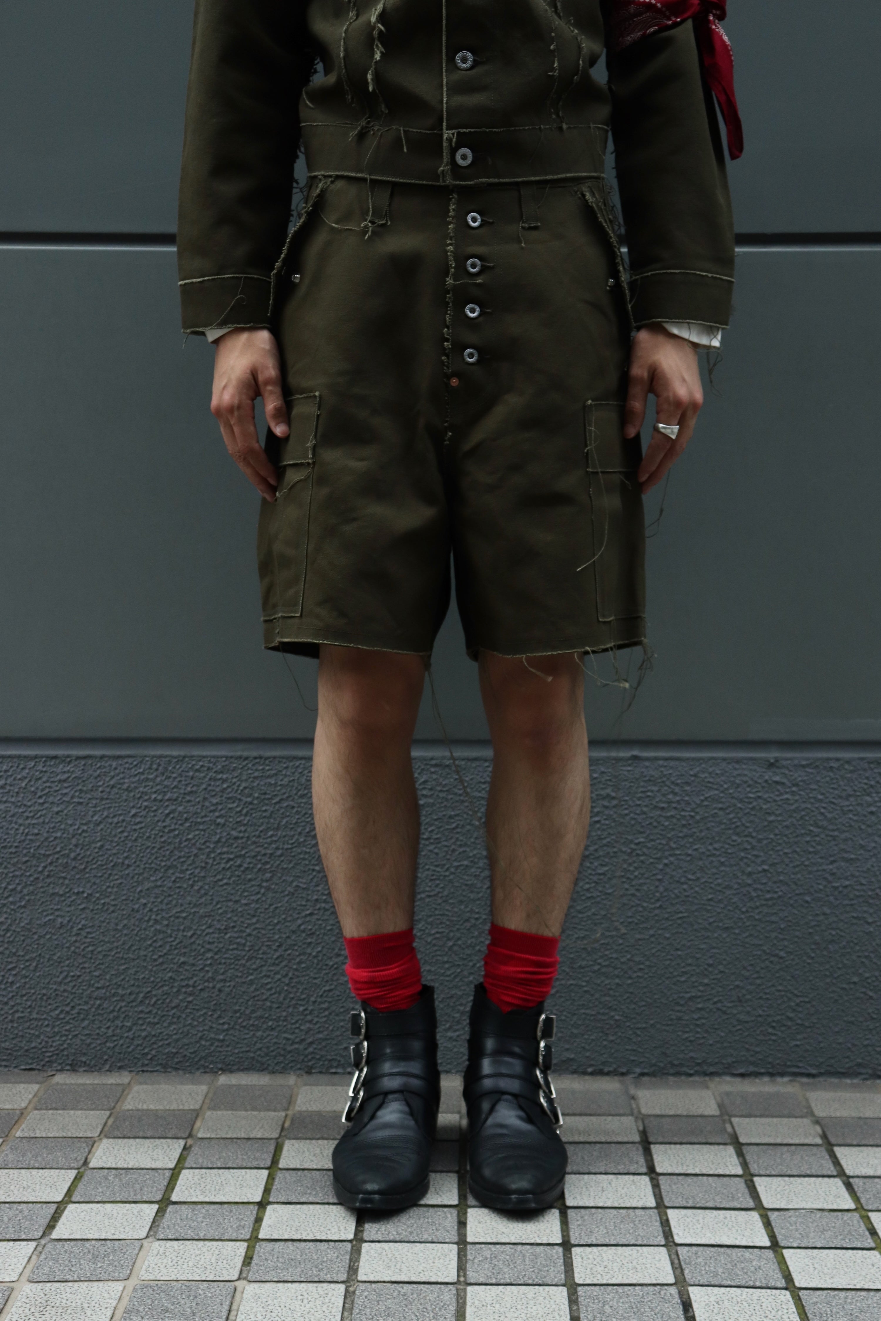 SUGARHILL(シュガーヒル)のRAW-EDGE CANVAS CARGO SHORTS IVORY WHITE