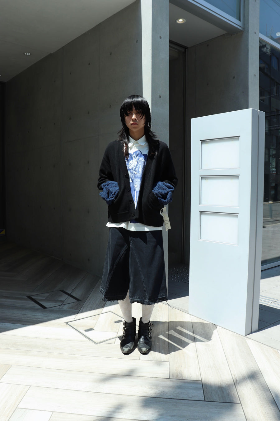 SHINYAKOZUKA  MASCOT HANDS CARDI(DAWN BLACK)