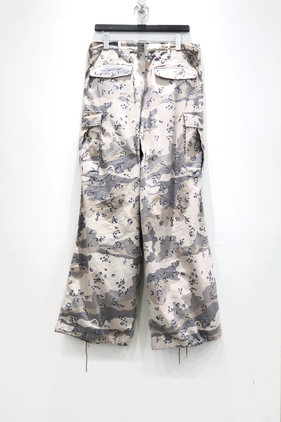 SUGARHILL(シュガーヒル)のCHOCOCHIP CAMO CARGO PANTS SAND CAMOの