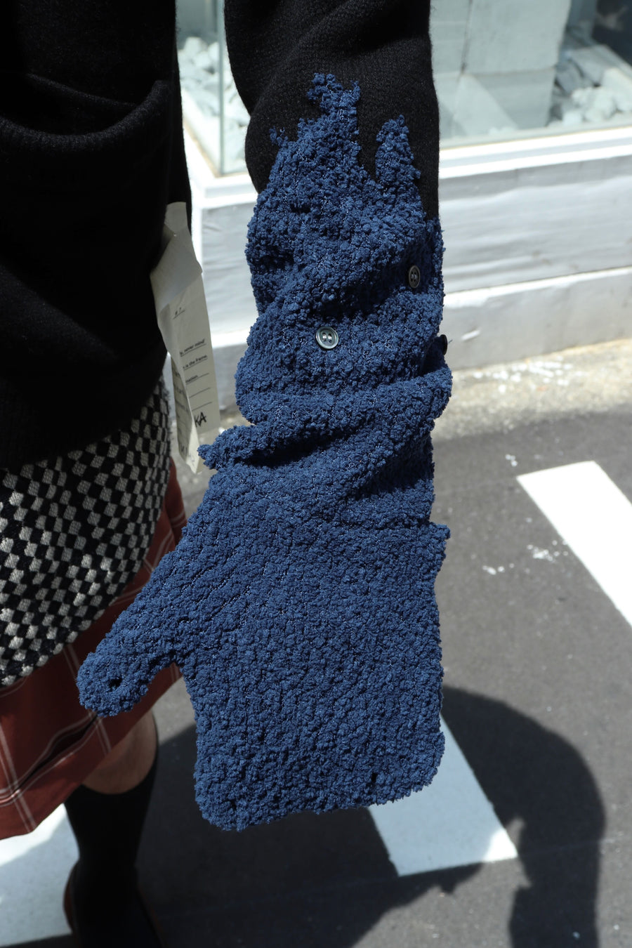 SHINYAKOZUKA  MASCOT HANDS CARDI(DAWN BLACK)