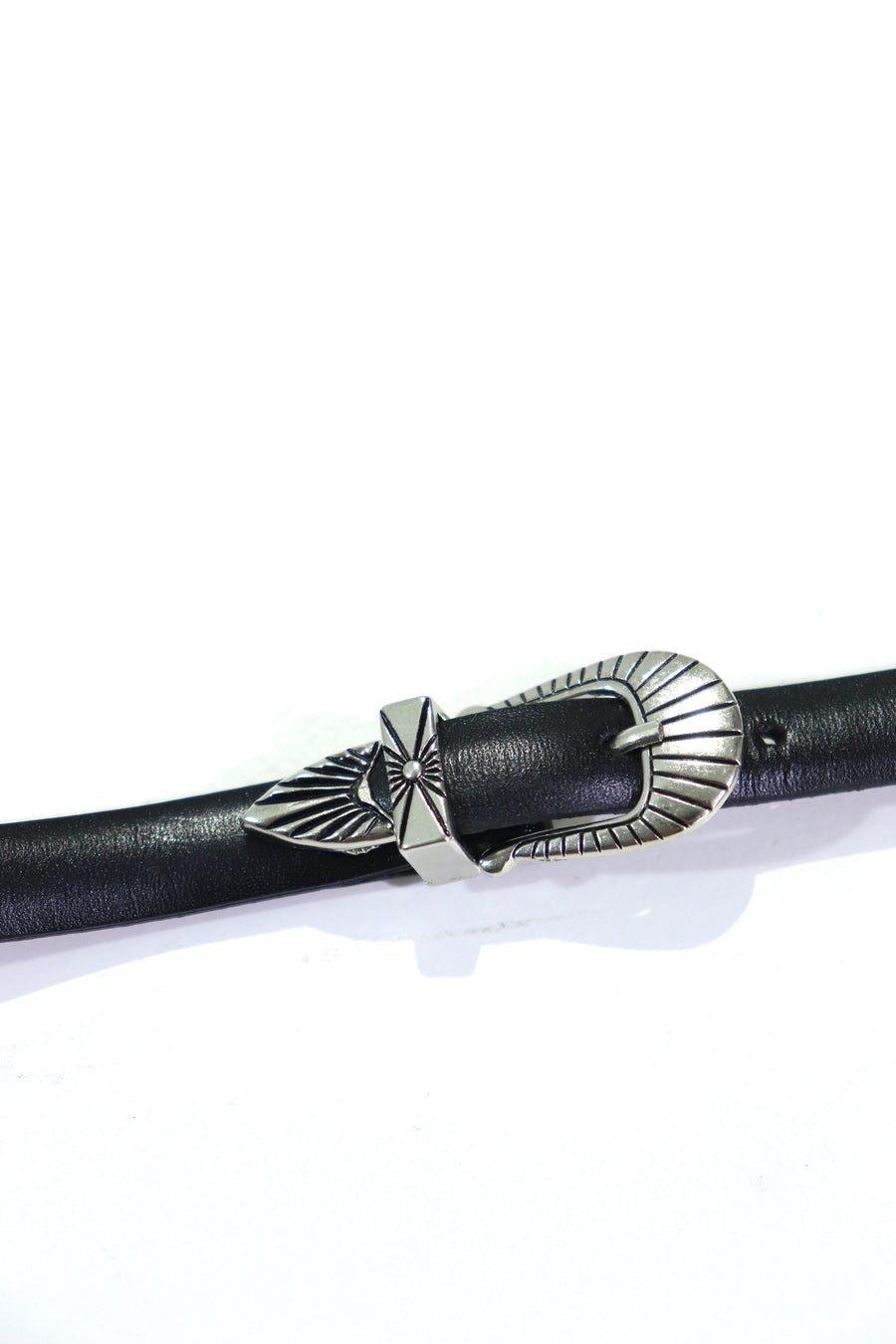 TOGA(トーガ)のDouble buckle leather bangle BLACKの通販｜PALETTE