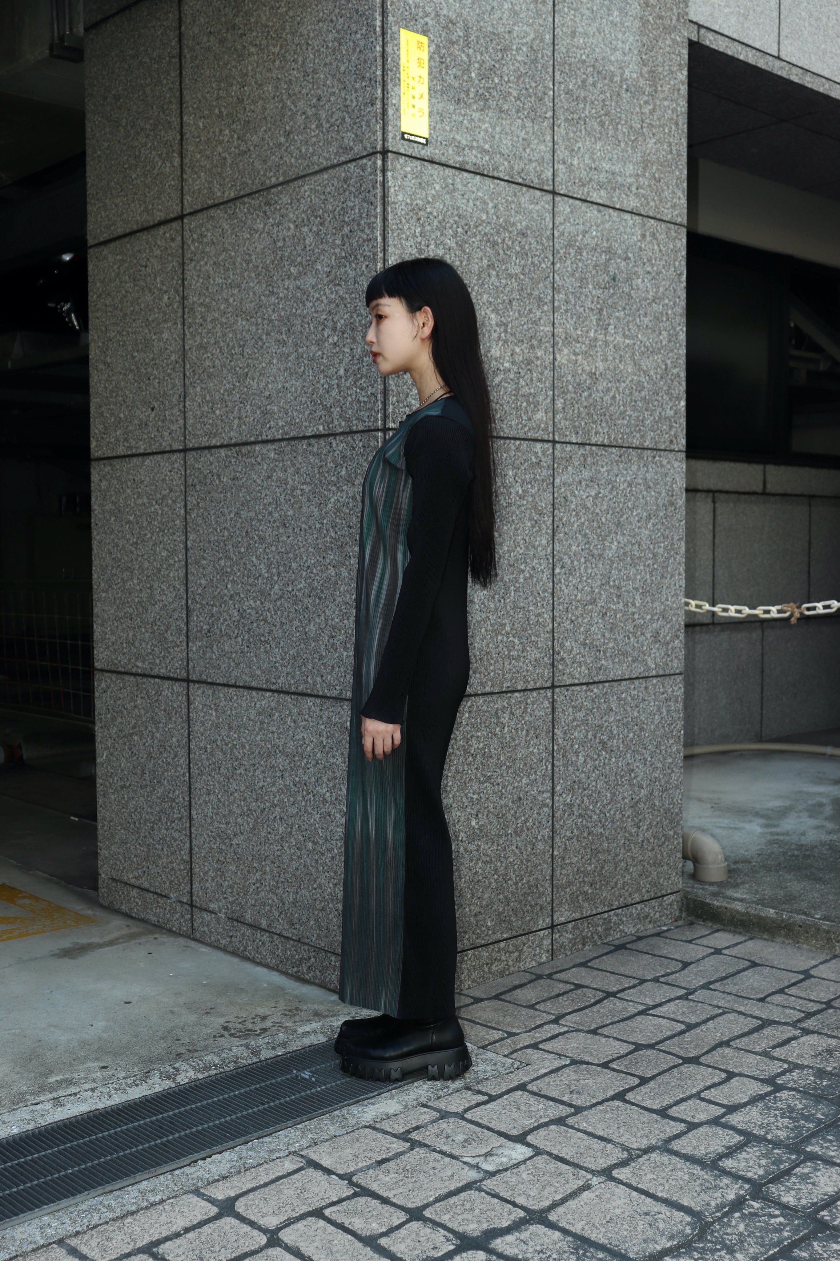 【新品未使用】kotohayokozawa 完売商品 kotohayokozawa(コトハヨコザワ)のGRAPHIC DRESS BLACKの通販｜PALETTE