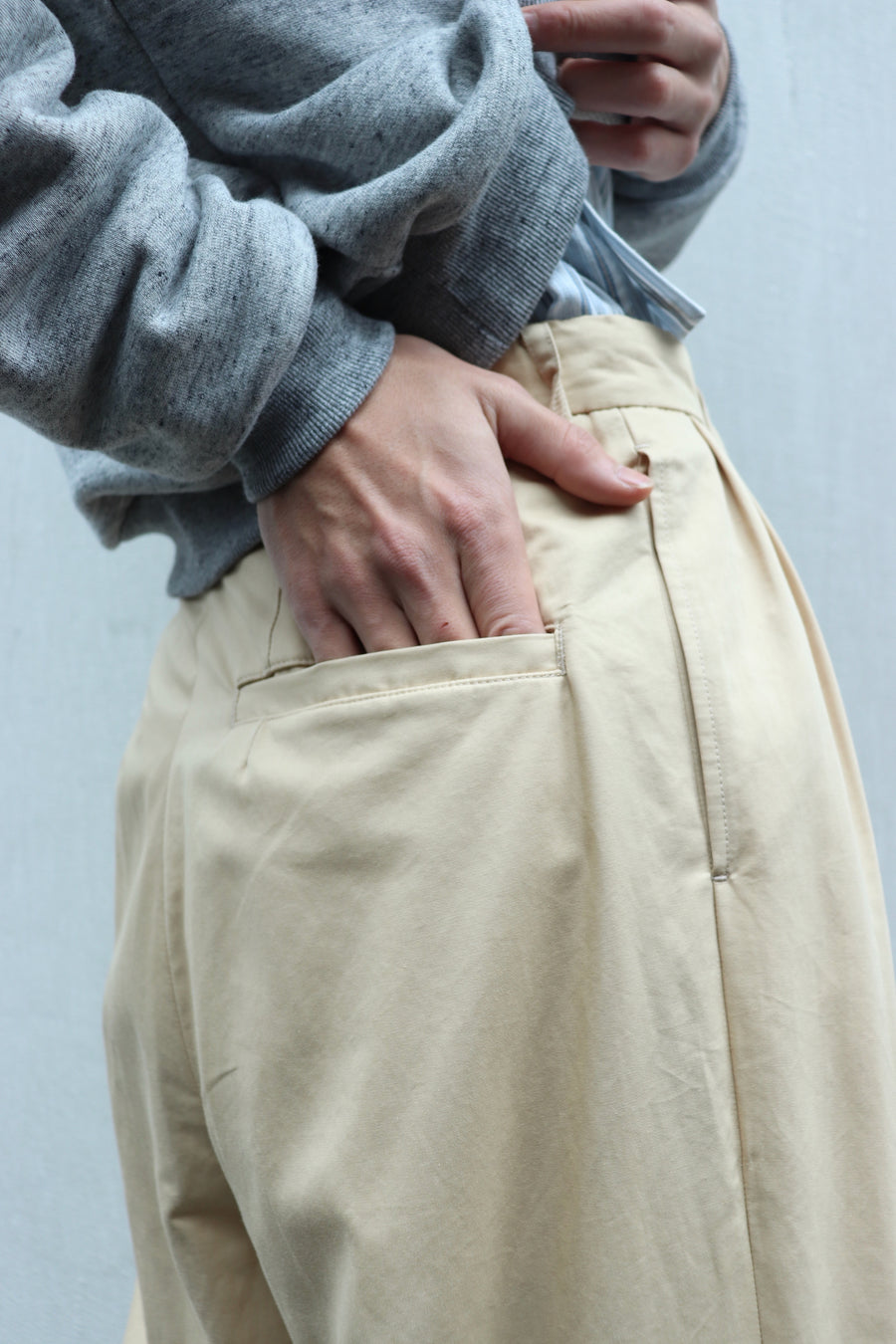 MASU(エムエーエスユー)の6 TUCK TROUSERS PEANUTの通販｜PALETTE art