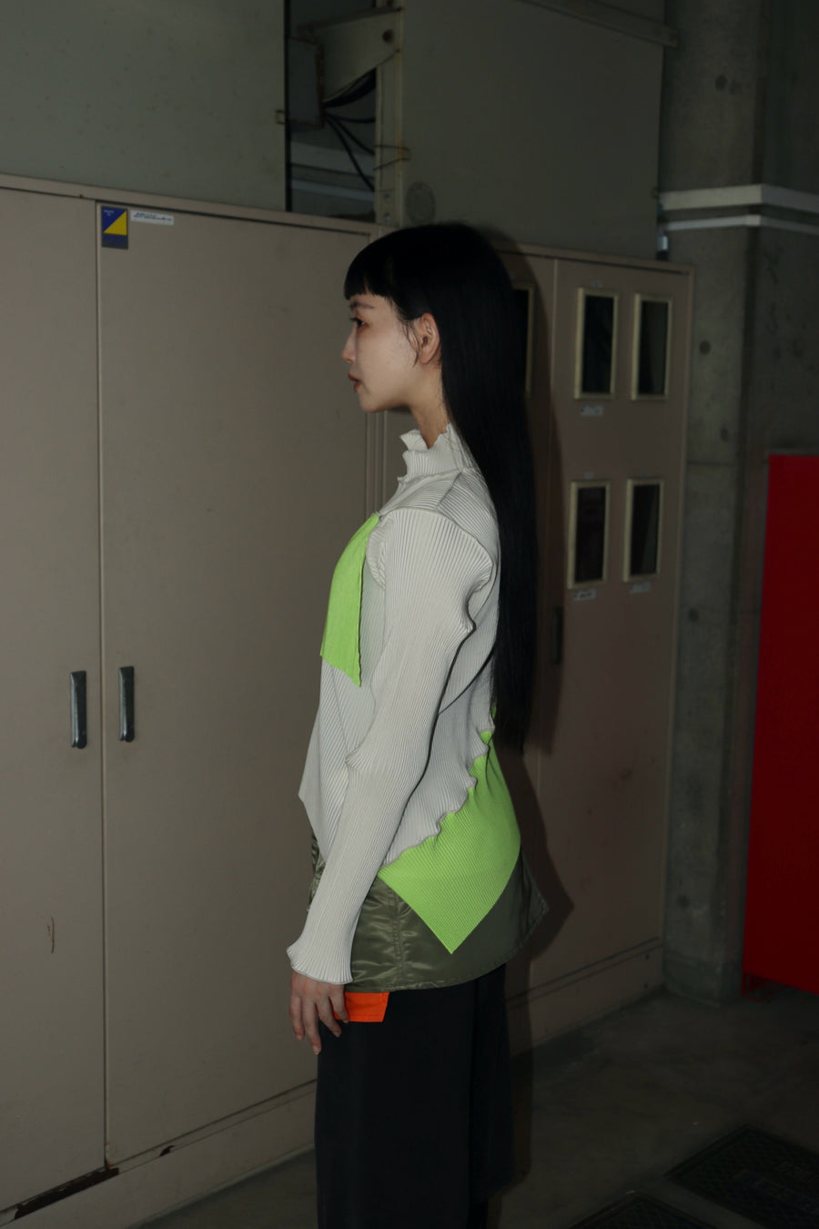 kotohayokozawa  SPIRAL WAVE LONG SLEEVE TOP HIGH NECK(LT.BEIGE)