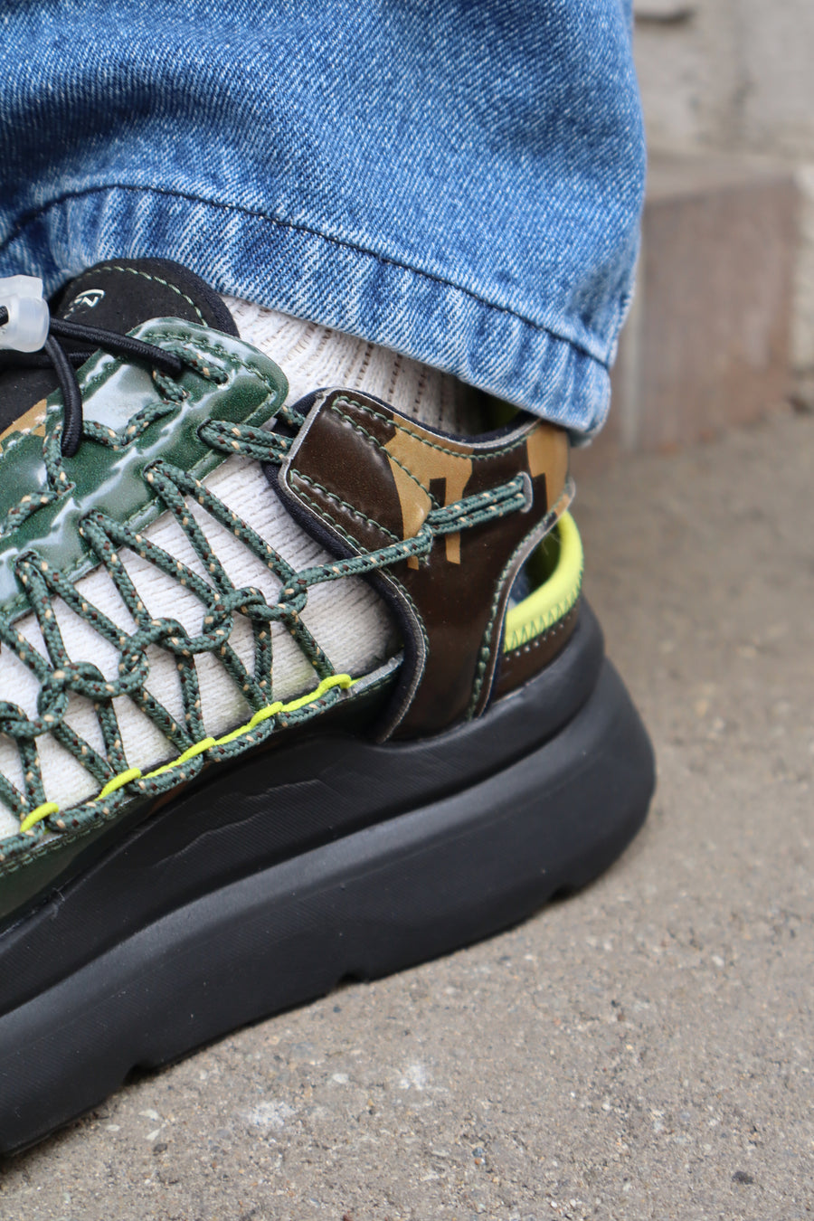 FAF × KEEN  UNEEK WK