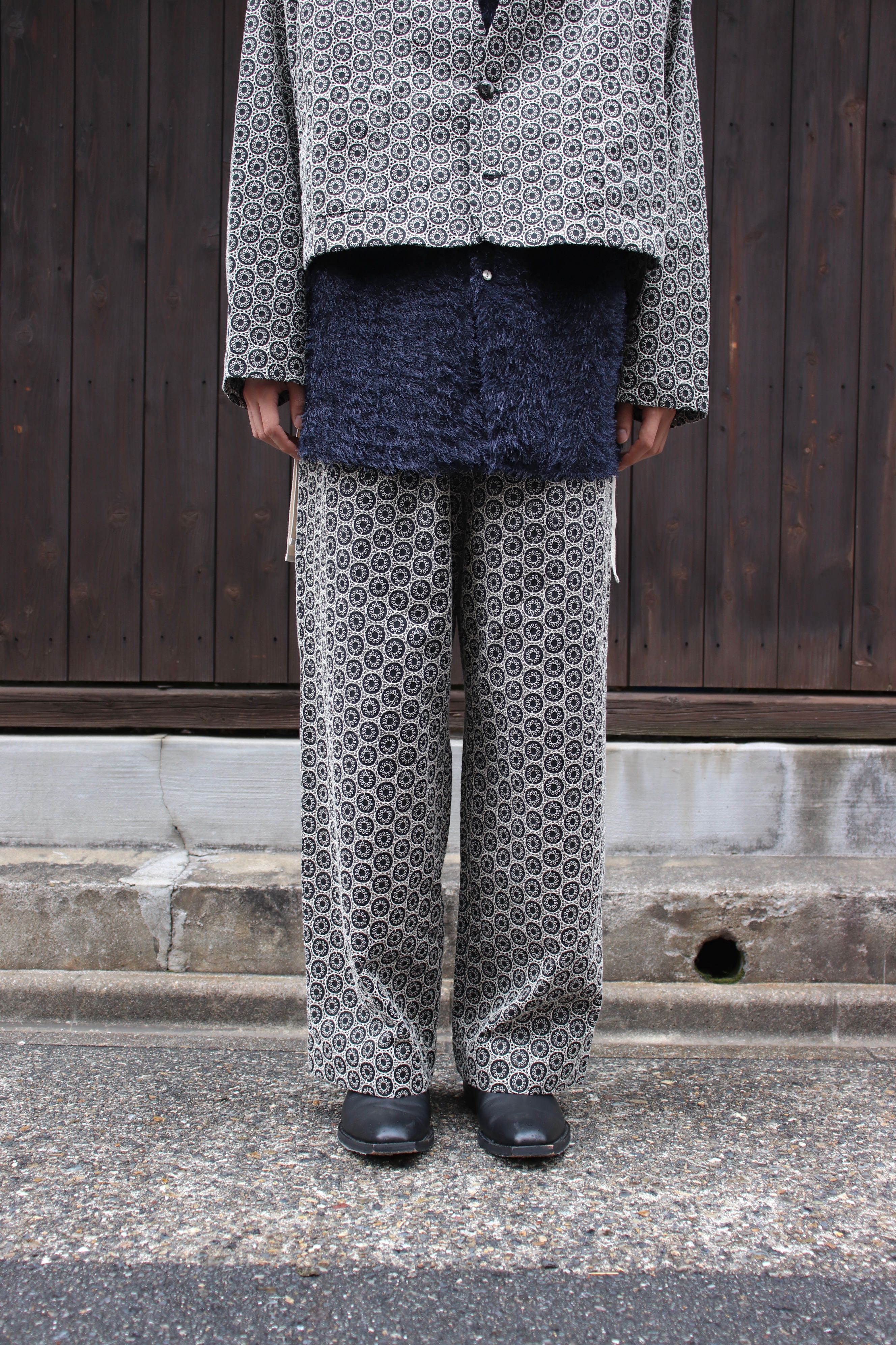 Urig(ウーリッヒ)のROUND EMB EASY WIDE PANTS HL(パンツ)の通販 