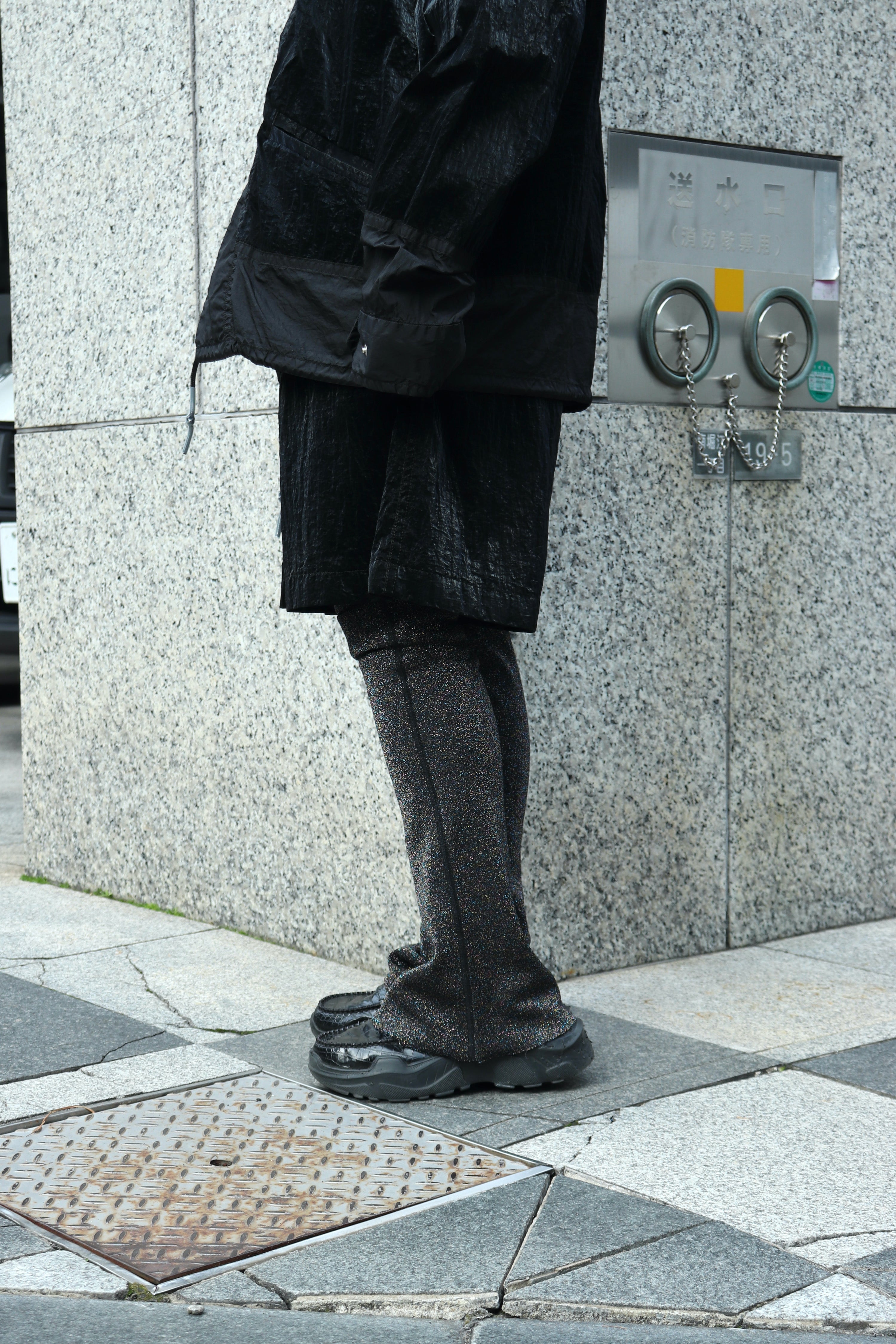 TOGA VIRILIS(トーガ ビリリース)のRipstop short pants BLACKの通販