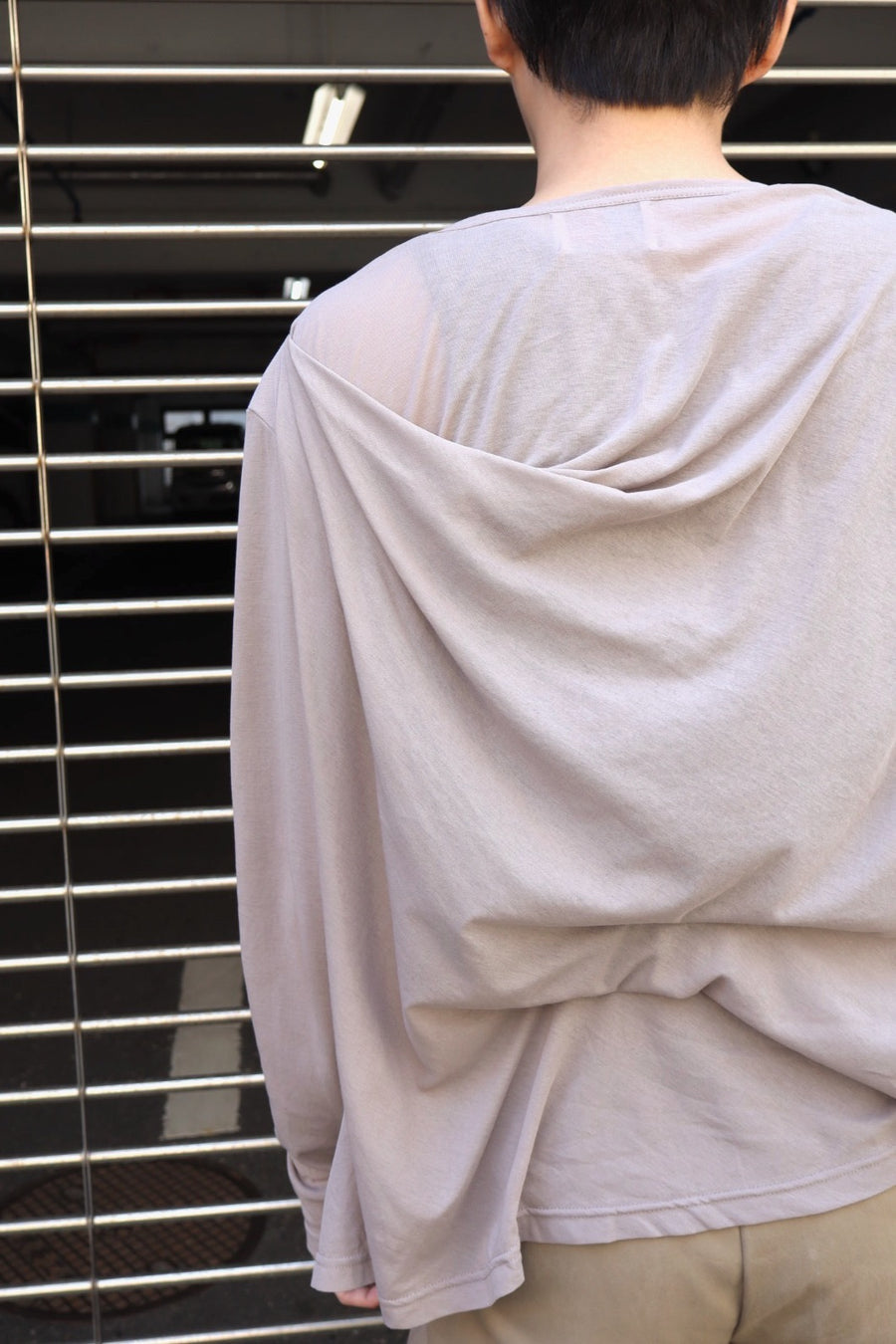 Oscar Ouyang(オスカー オウヤン)のCLAW DRAPE HENLEY LONG SLEEVE TEE