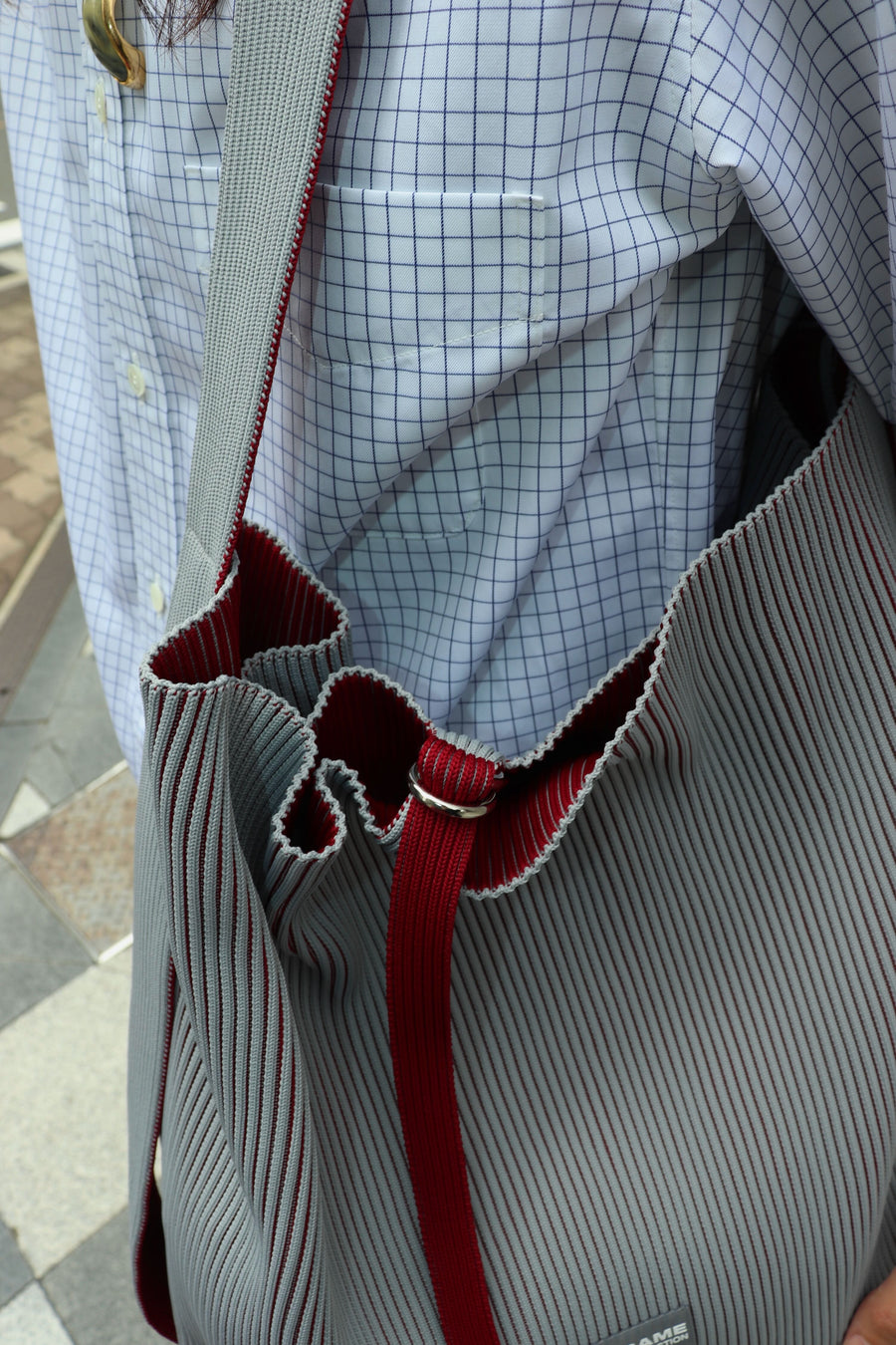 LASTFRAME  ARC TOTE LARGE(GRAY×BURGUNDY)