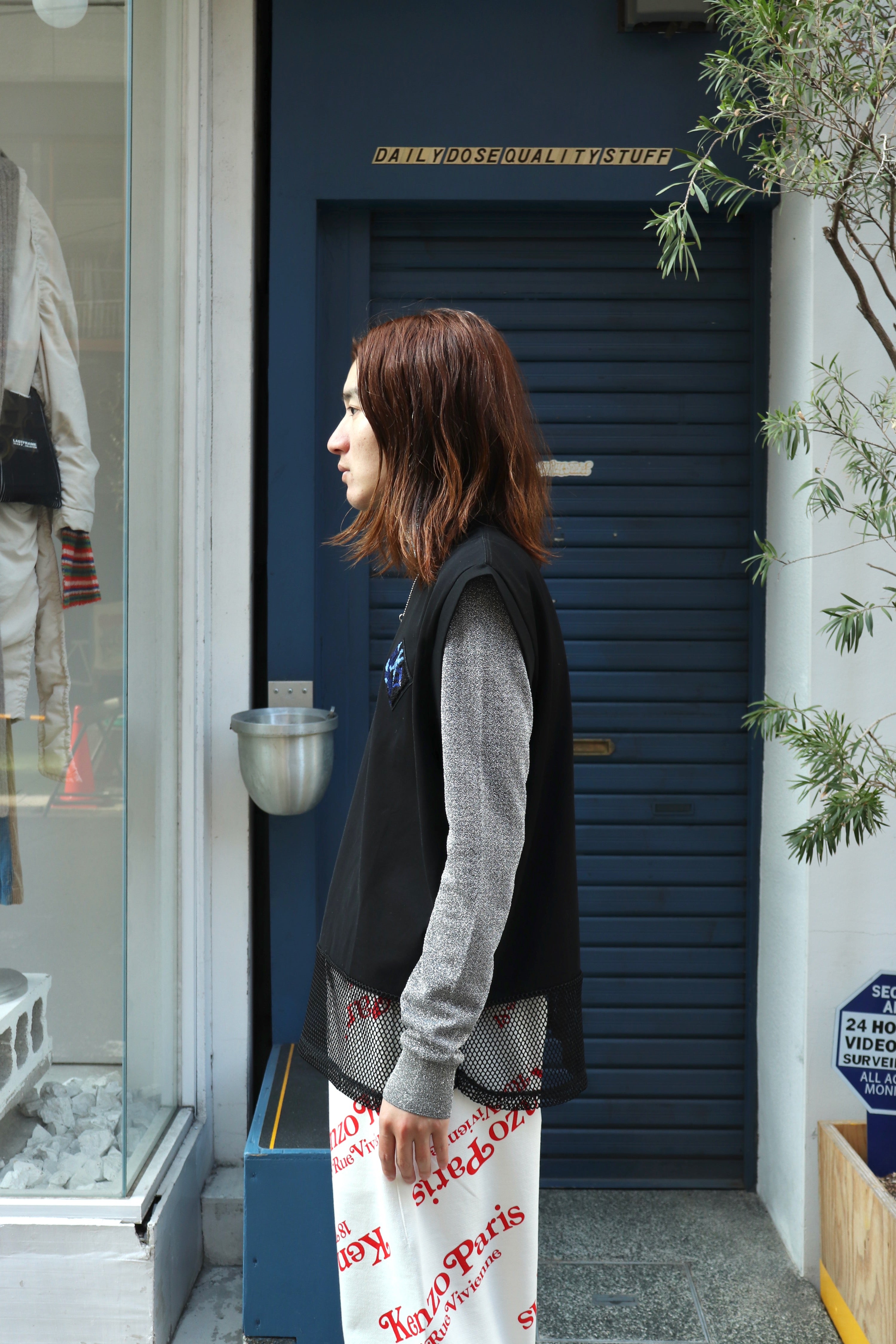 TOGA VIRILIS(トーガ ビリリース)のMesh sleeveless top BLACKの通販