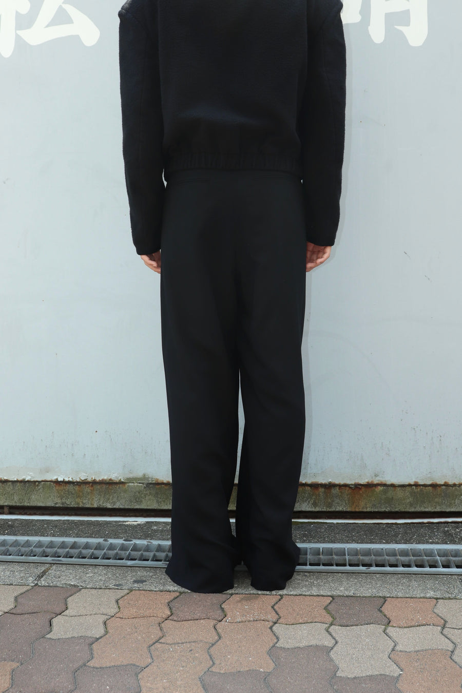 SOSHIOTSUKI  WOOL SERGE HI-WAIST TROUSERS(BLACK)