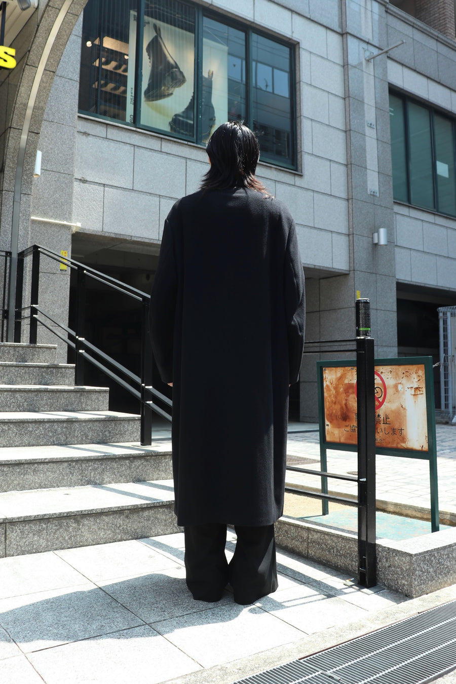 SOSHIOTSUKI  DRAPED DART WOOL CASHMERE CHESTERFIELD COAT