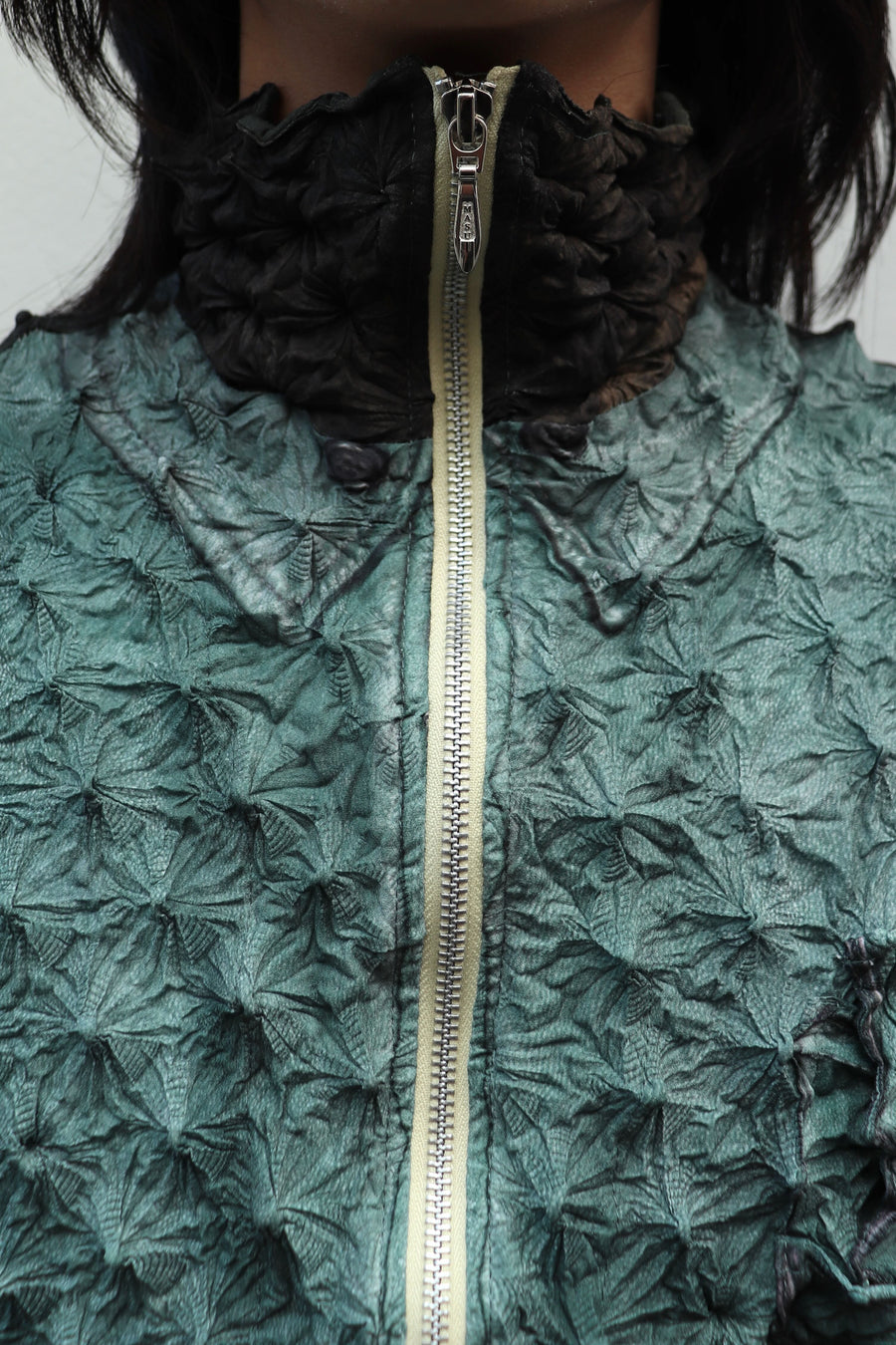 MASU(エムエーエスユー)のSPIKY FLIGHT JACKET SMOKE GREENの通販