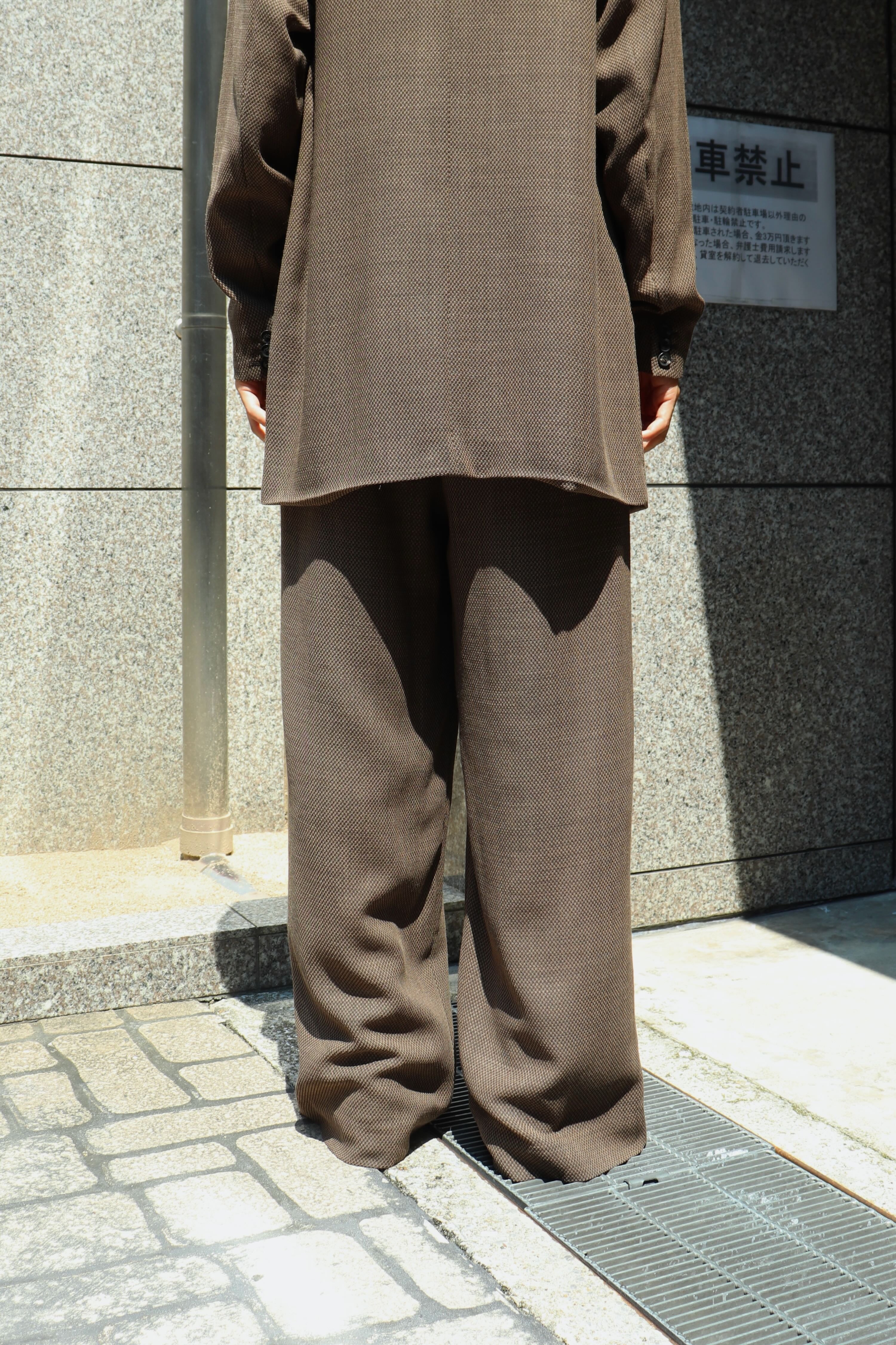SOSHIOTSUKI(ソウシオオツキ)のWOOL SERGE HI-WAIST TROUSERS BROWNの