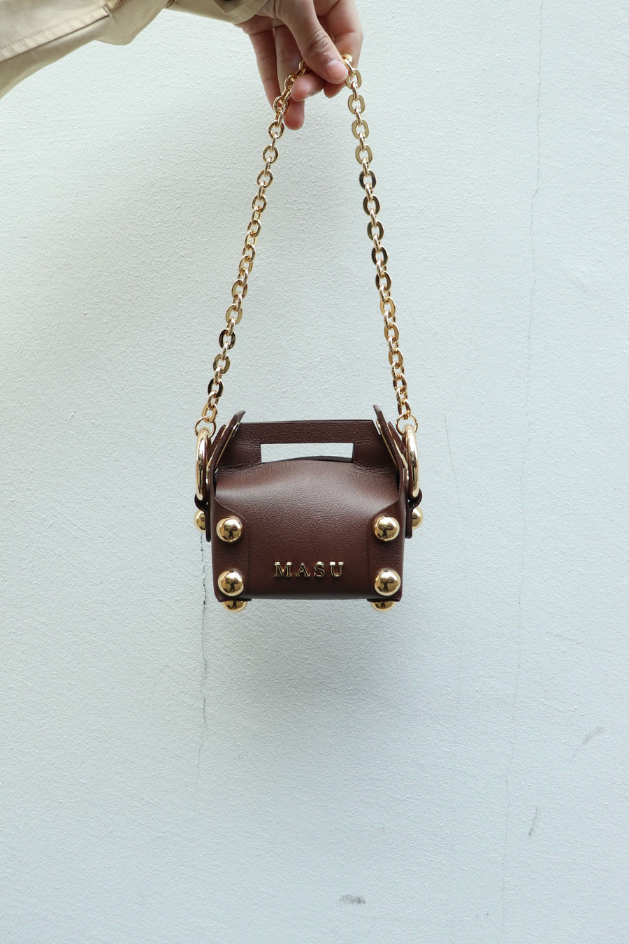 MASU(エムエーエスユー)のLEATHER CAKE BAG PETIT CHOCOLATE(バッグ)の