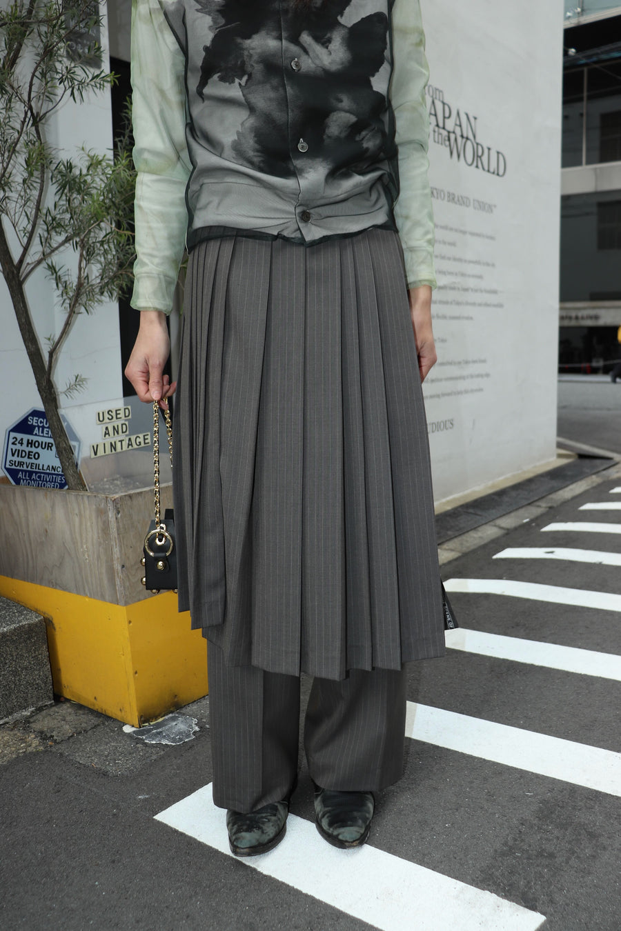 MASU(エムエーエスユー)のPLEATED APRON STONE GRAYの通販｜PALETTE